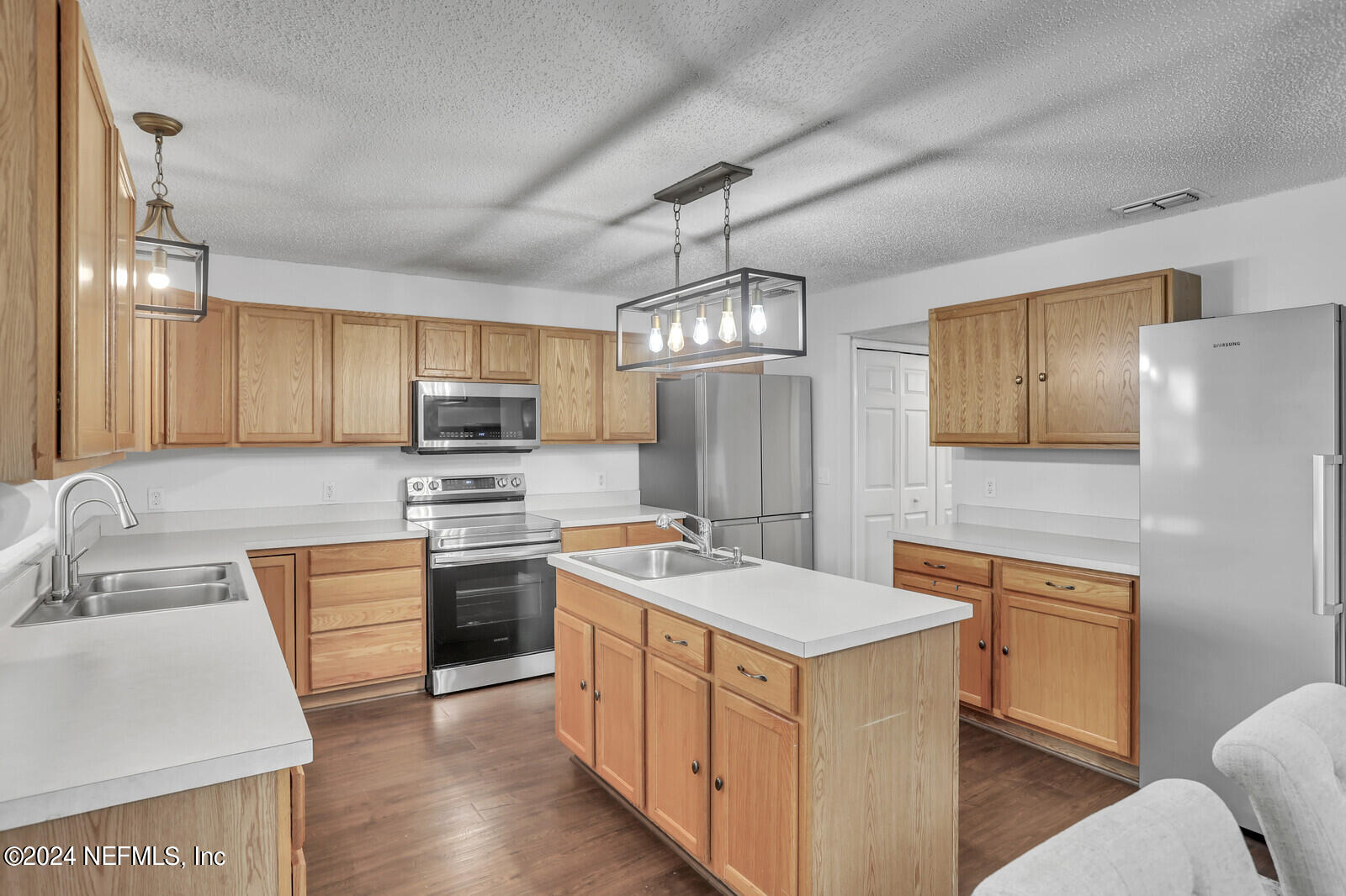 1483 SEAWOLF Trail N