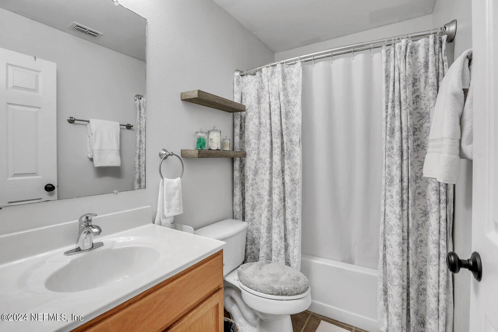 1483 SEAWOLF Trail N