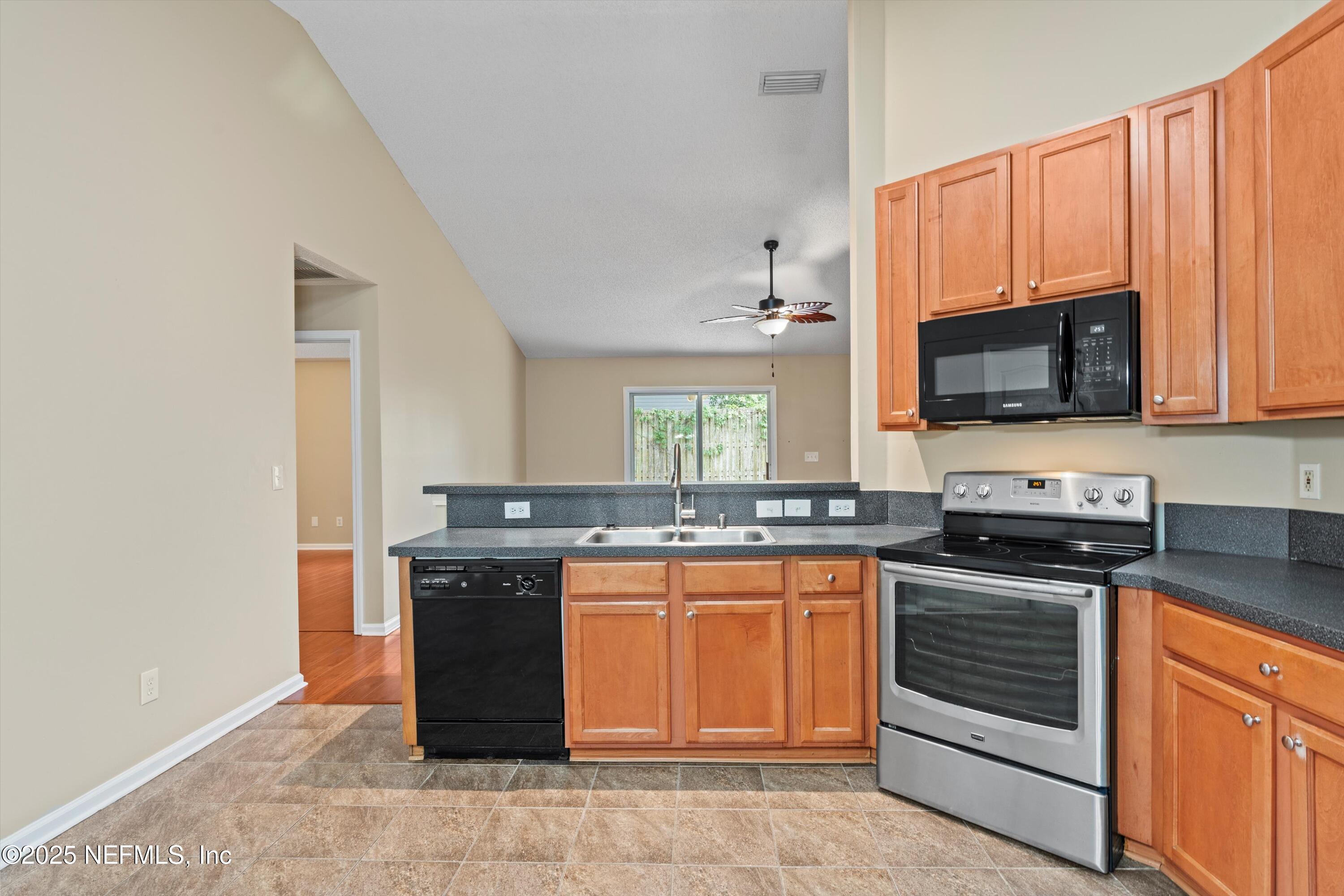 6276 PLANTATION BAY Drive N