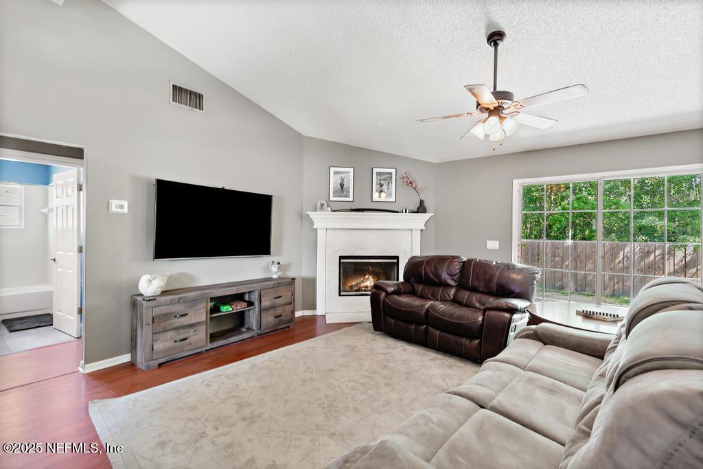 3675 BARBIZON Circle N