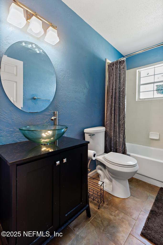 3675 BARBIZON Circle N