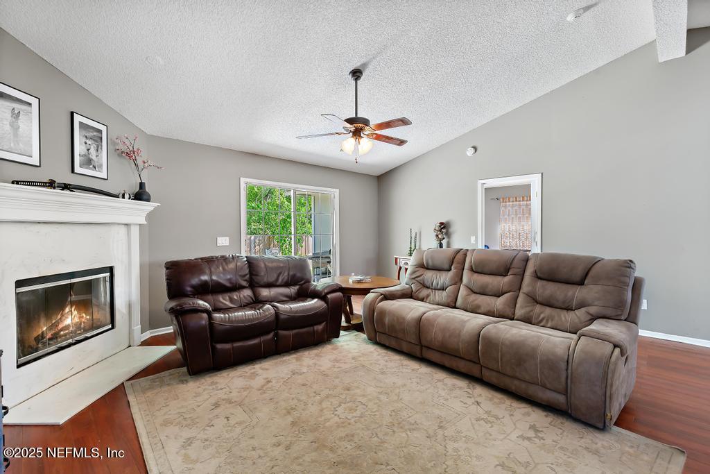 3675 BARBIZON Circle N