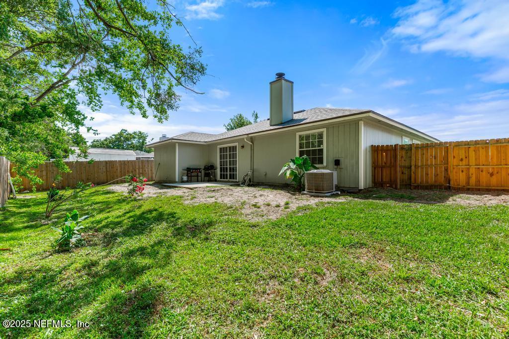 3675 BARBIZON Circle N