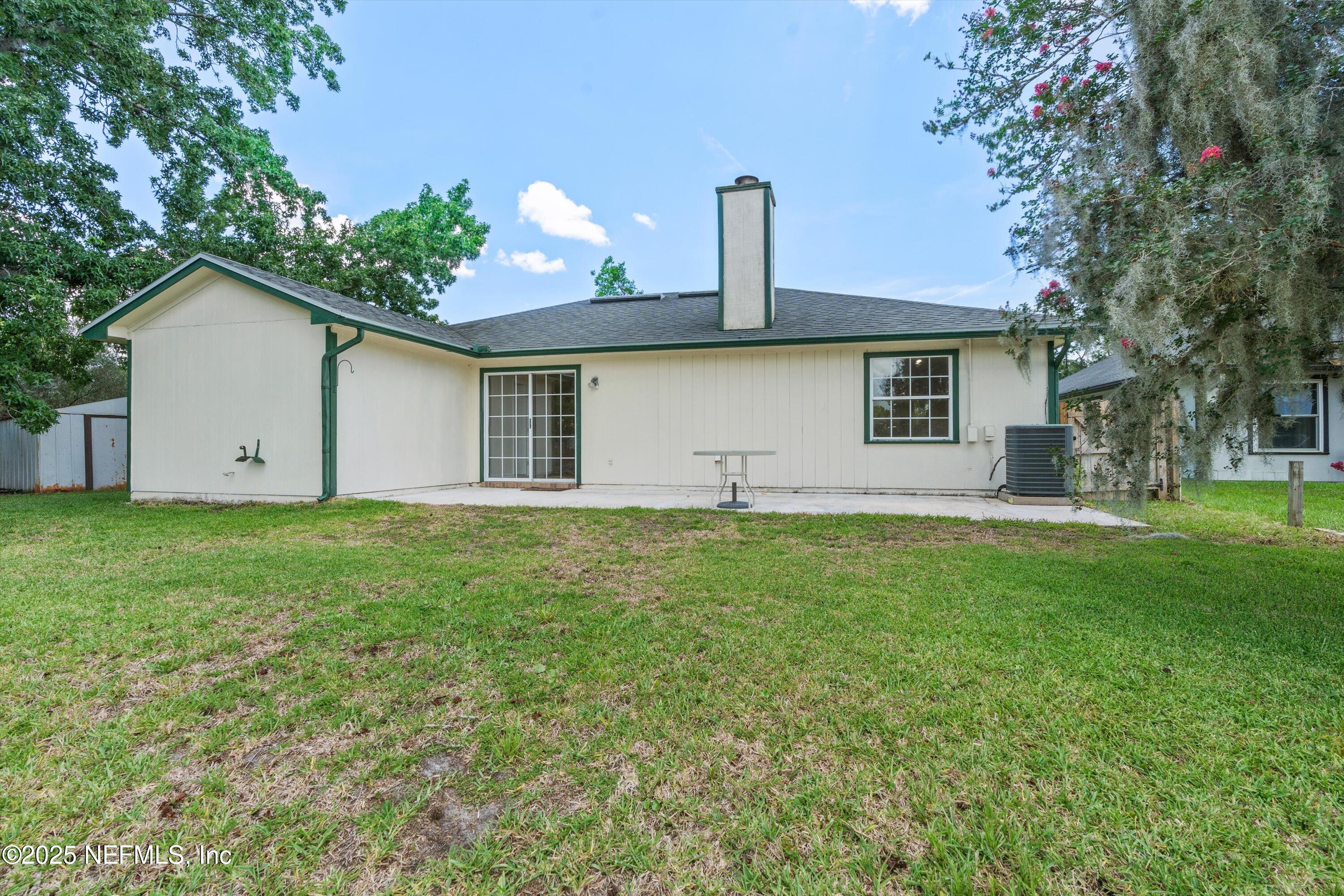 4533 WANDERING OAKS Drive S