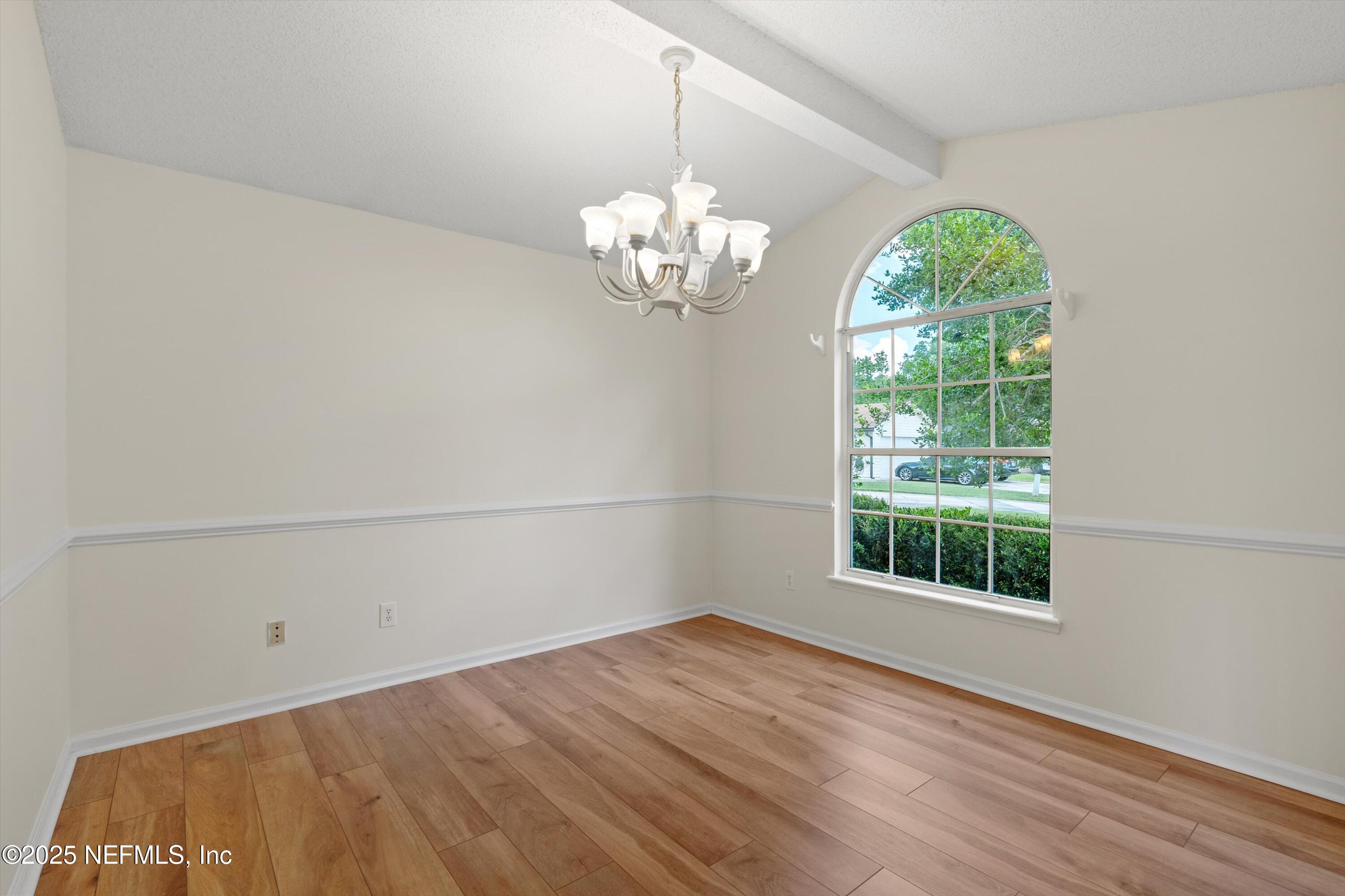 4533 WANDERING OAKS Drive S