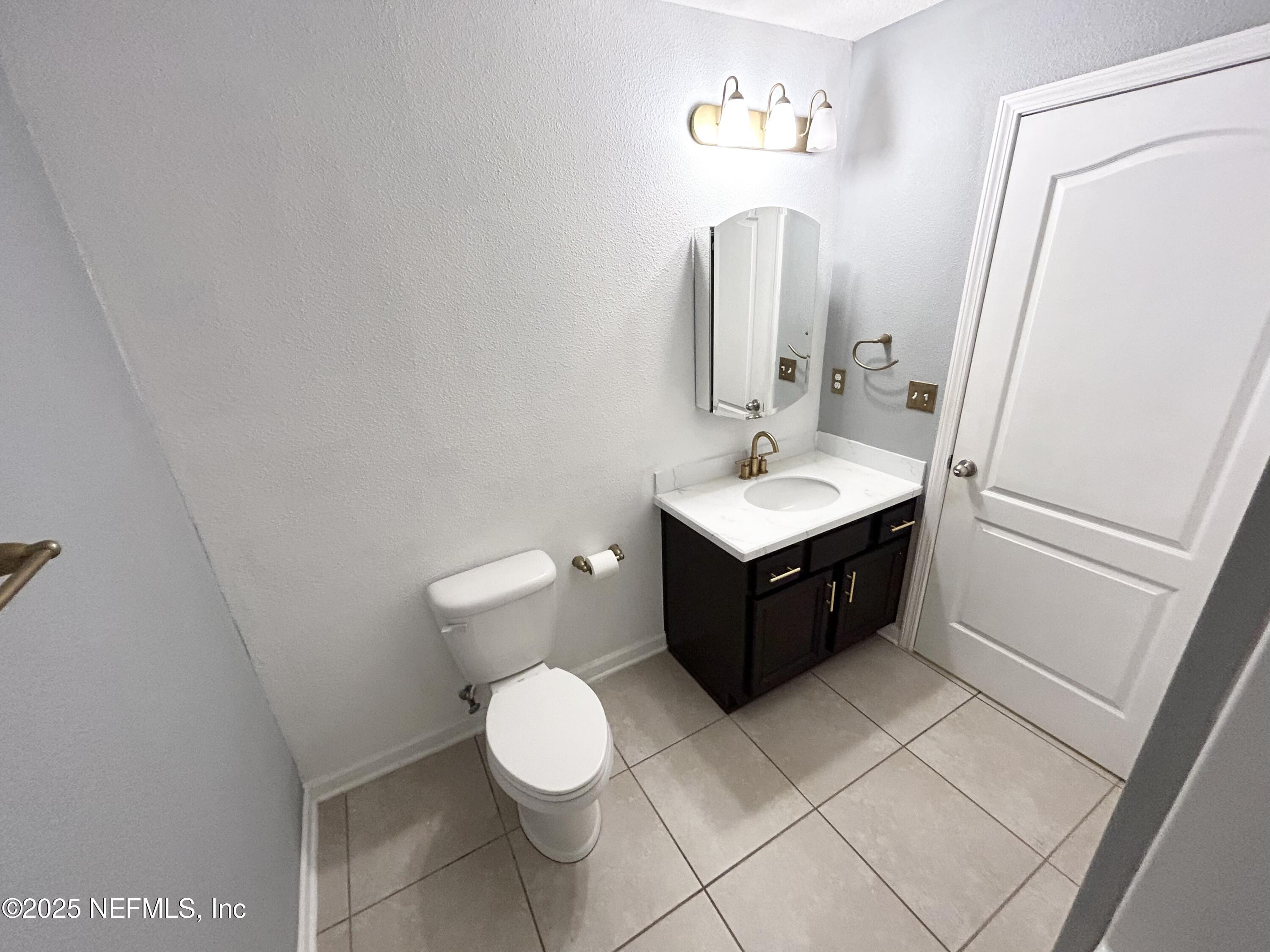 15787 TWIN CREEK Drive