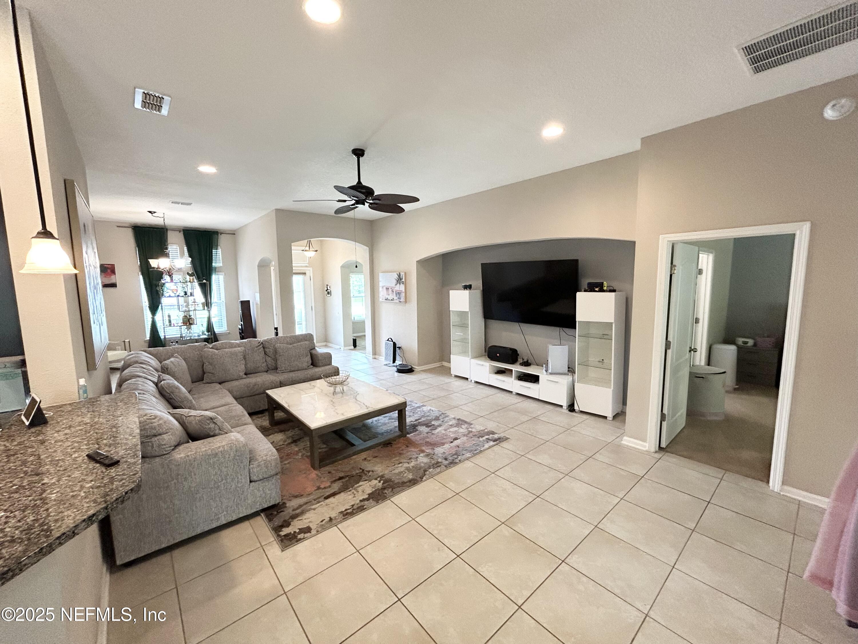 15787 TWIN CREEK Drive