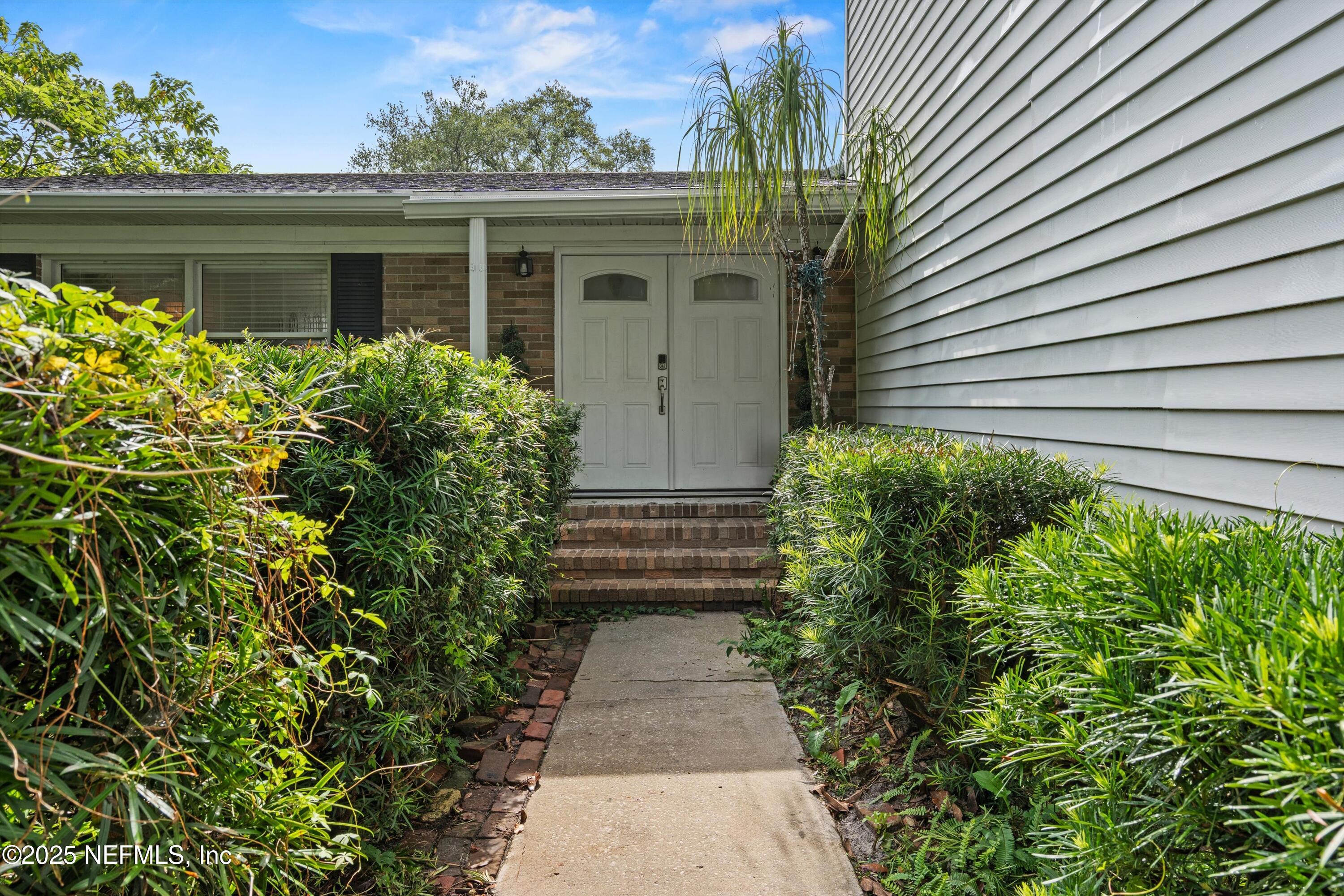 6241 RIVIERA MANOR Drive