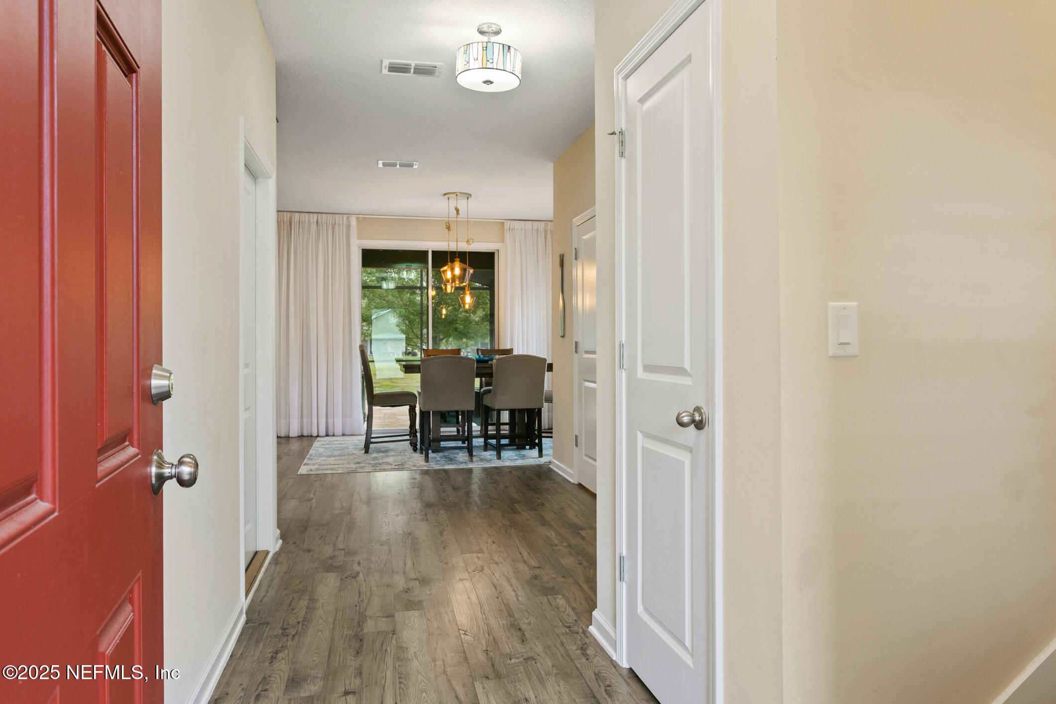 2517 CANEY OAKS Drive W