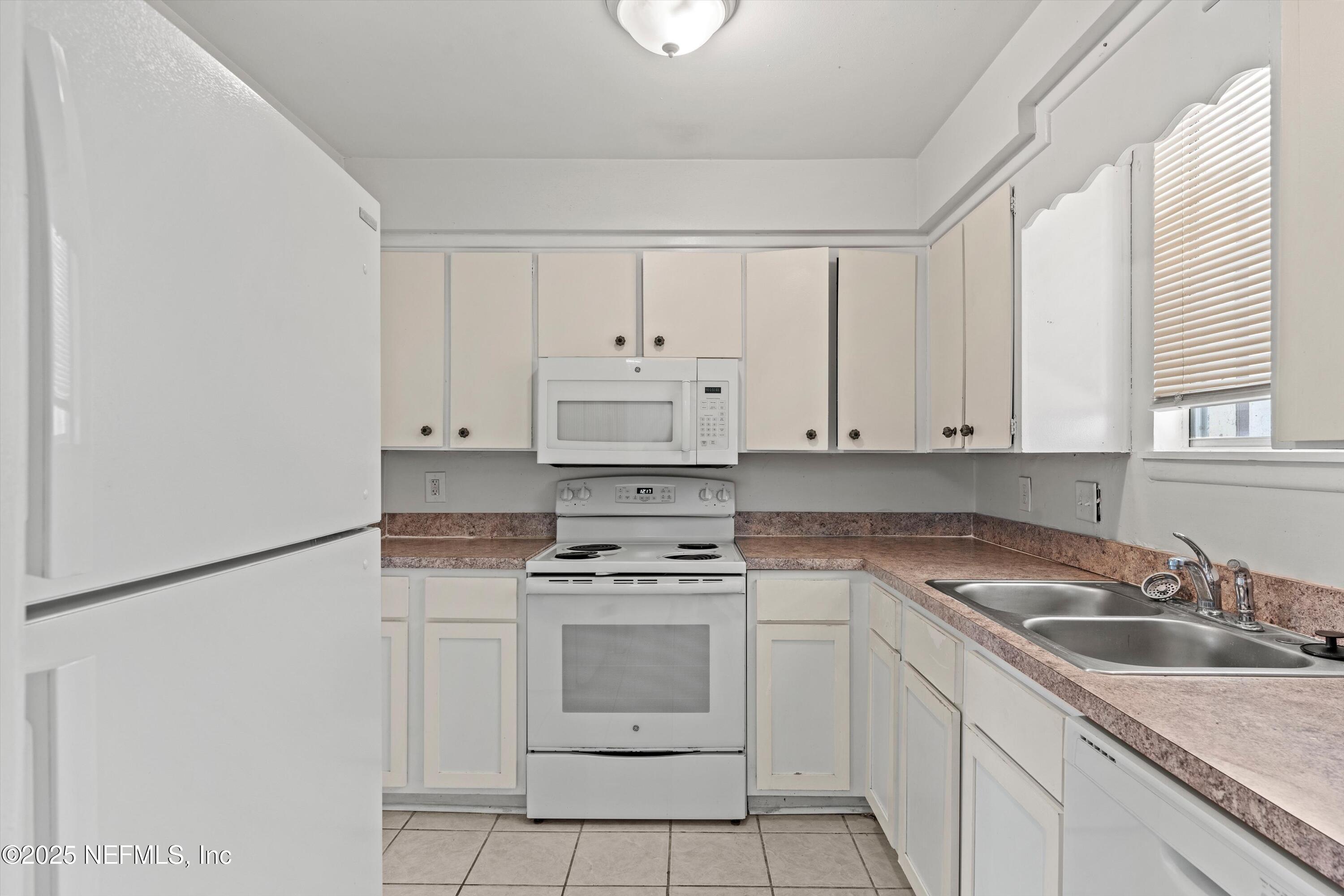 1530 EL PRADO Road, 2