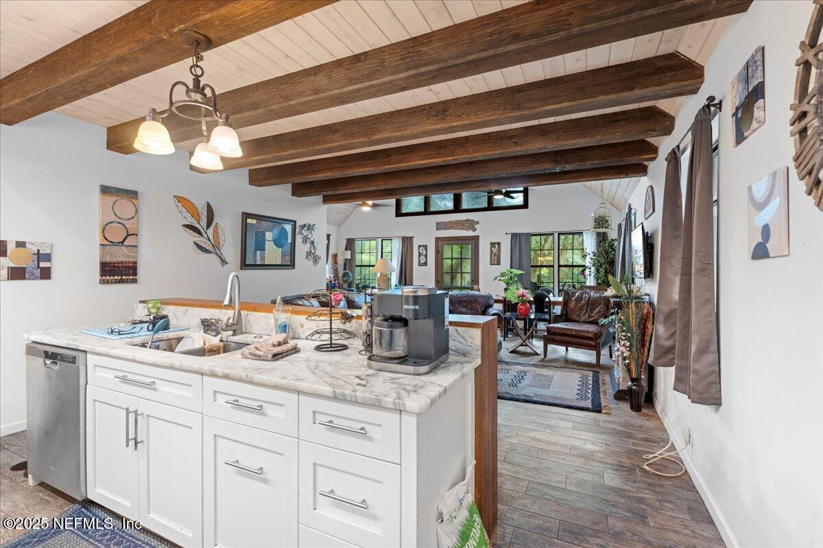 4315 LAZY ACRES Road