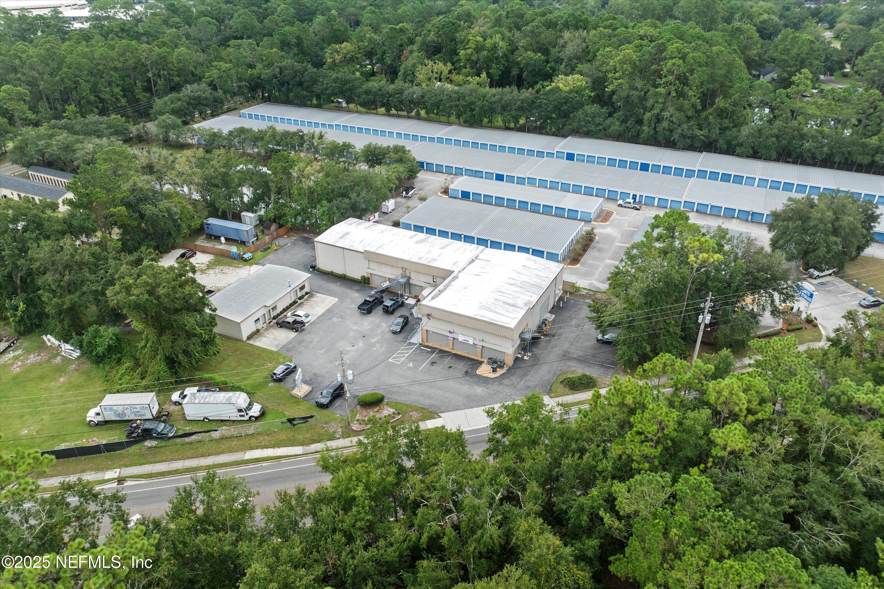 3787 OLD MIDDLEBURG Road N