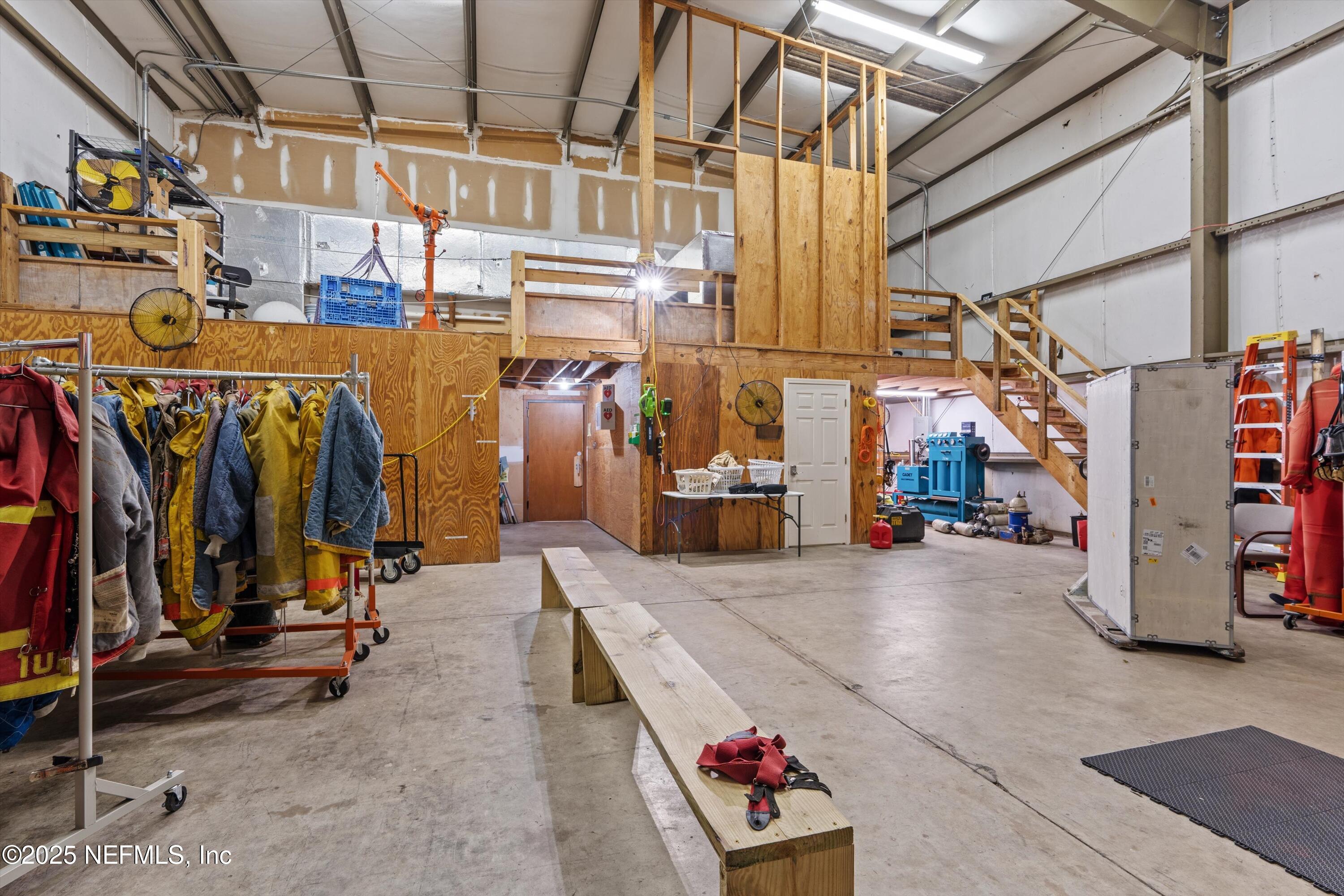 3787 OLD MIDDLEBURG Road N