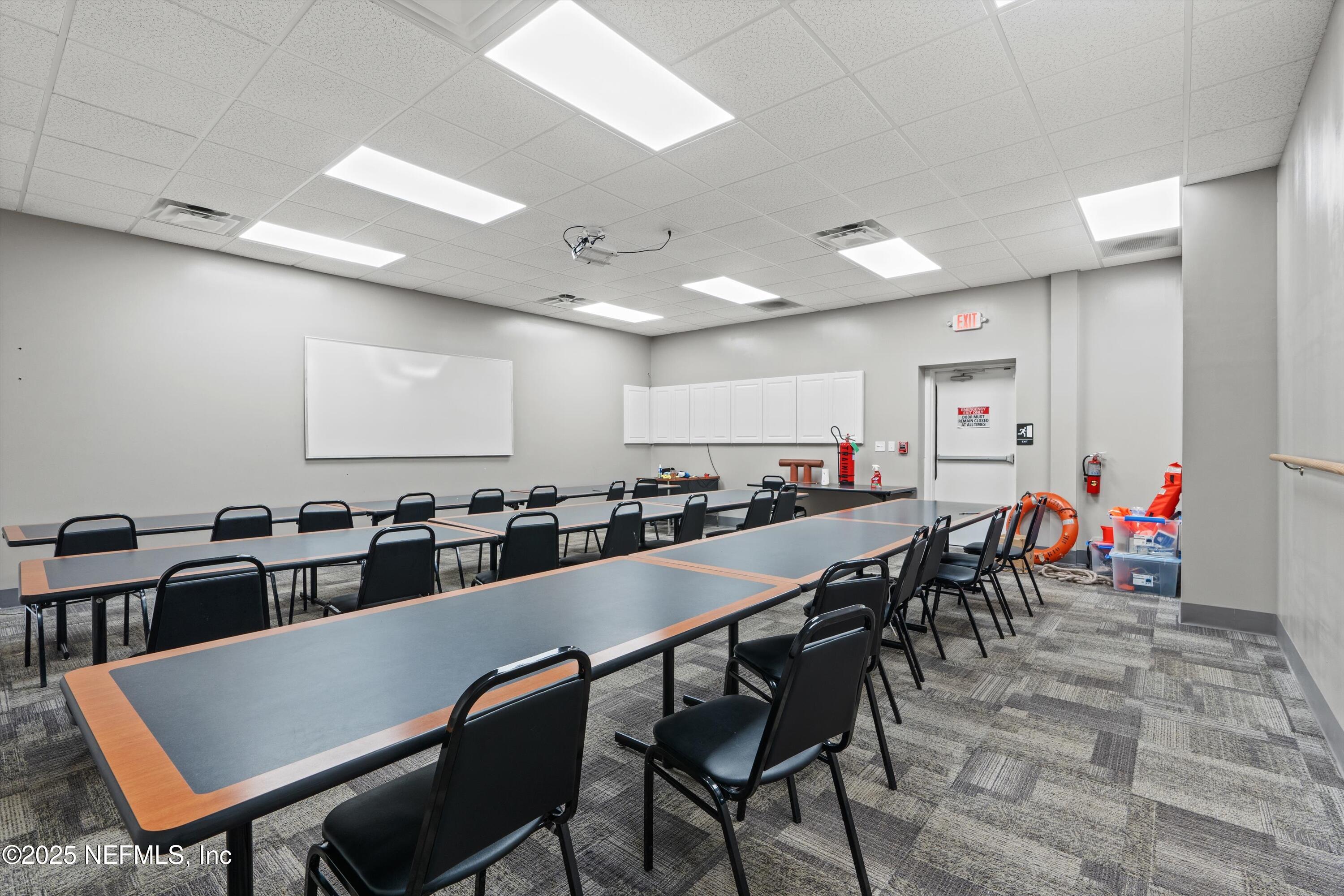 3787 OLD MIDDLEBURG Road N