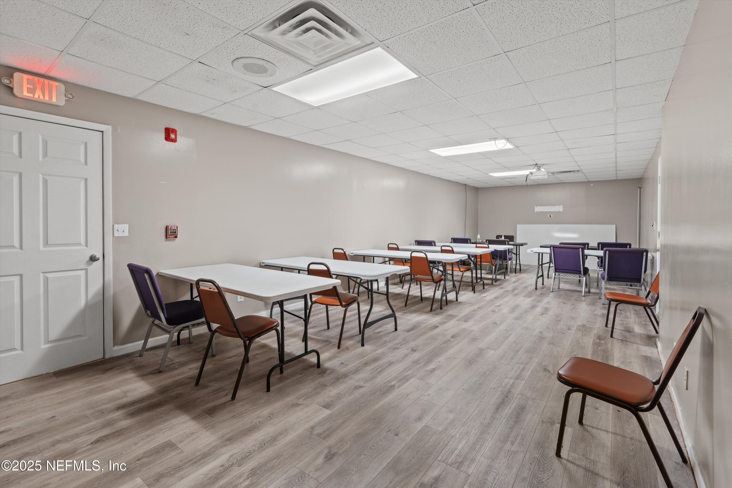 3787 OLD MIDDLEBURG Road N