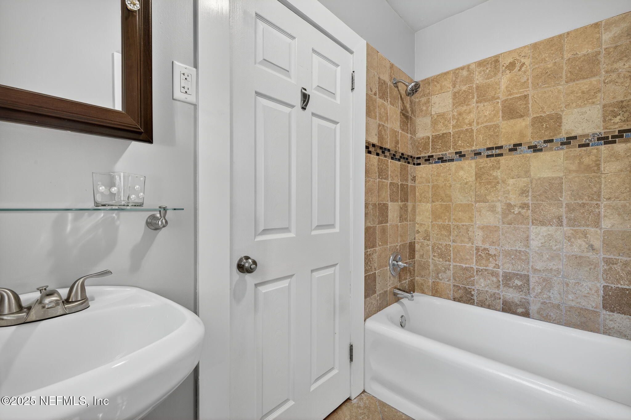 4350 GARIBALDI Avenue