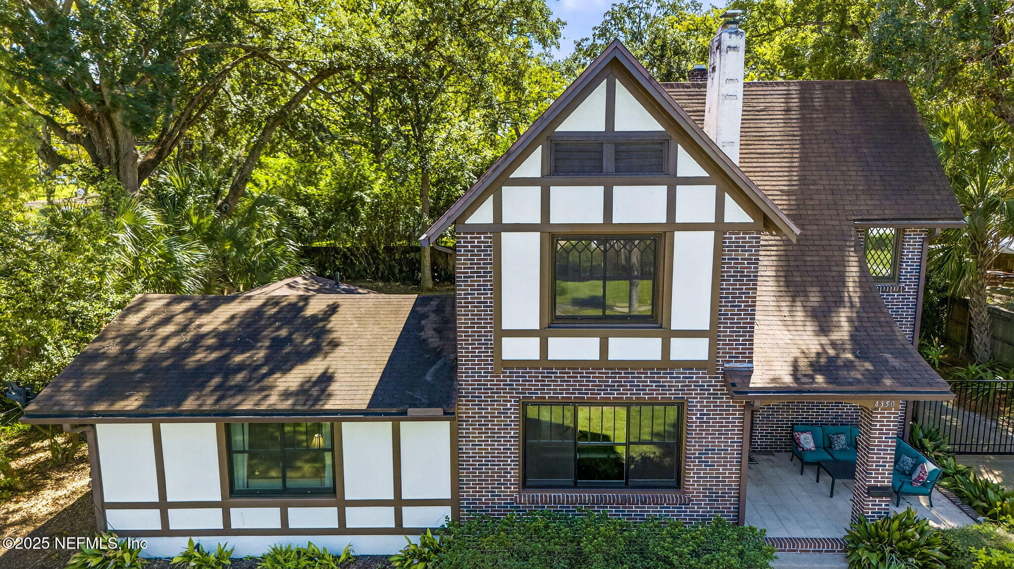 4350 GARIBALDI Avenue