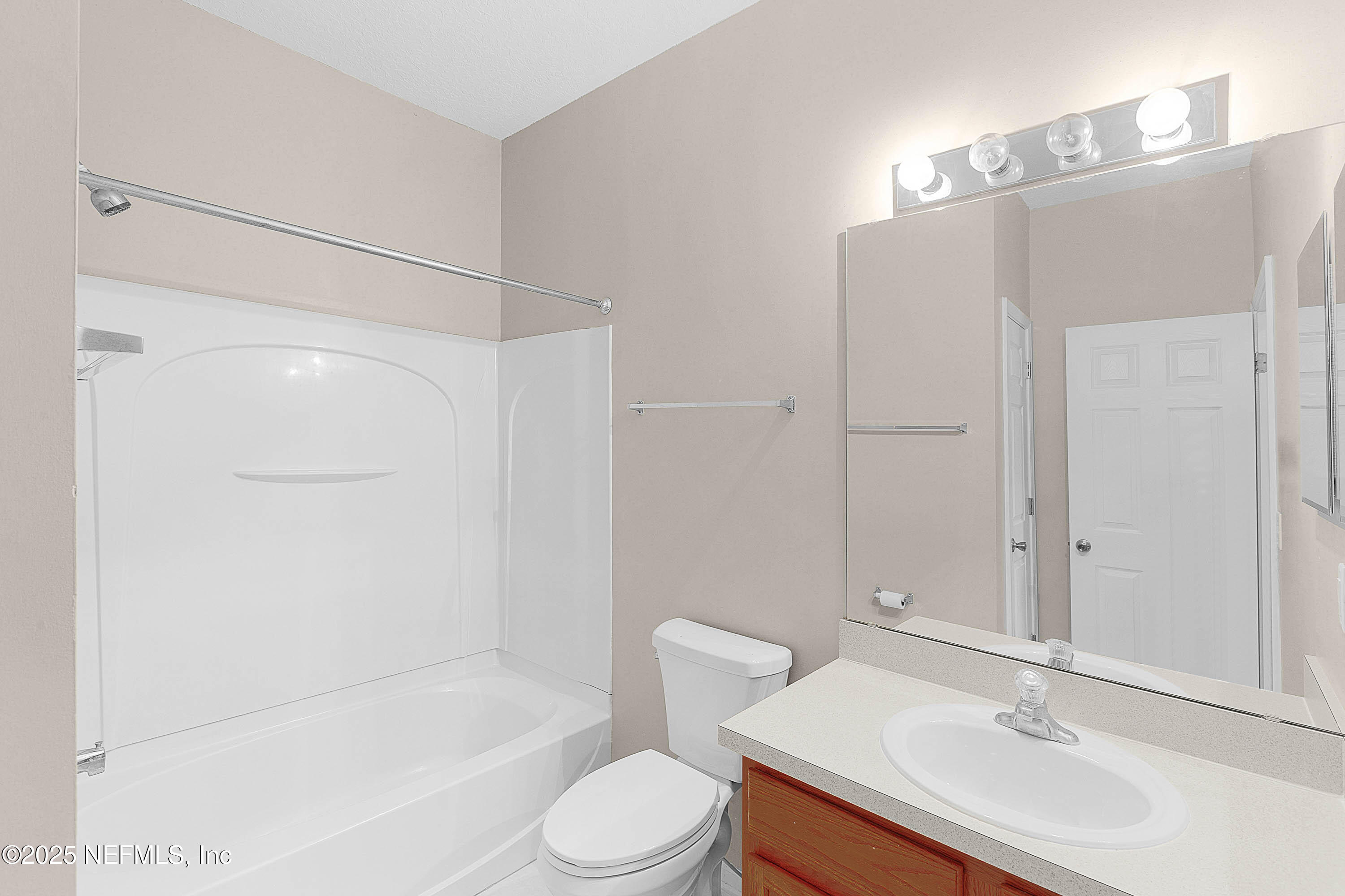 12301 KERNAN FOREST Boulevard 2702