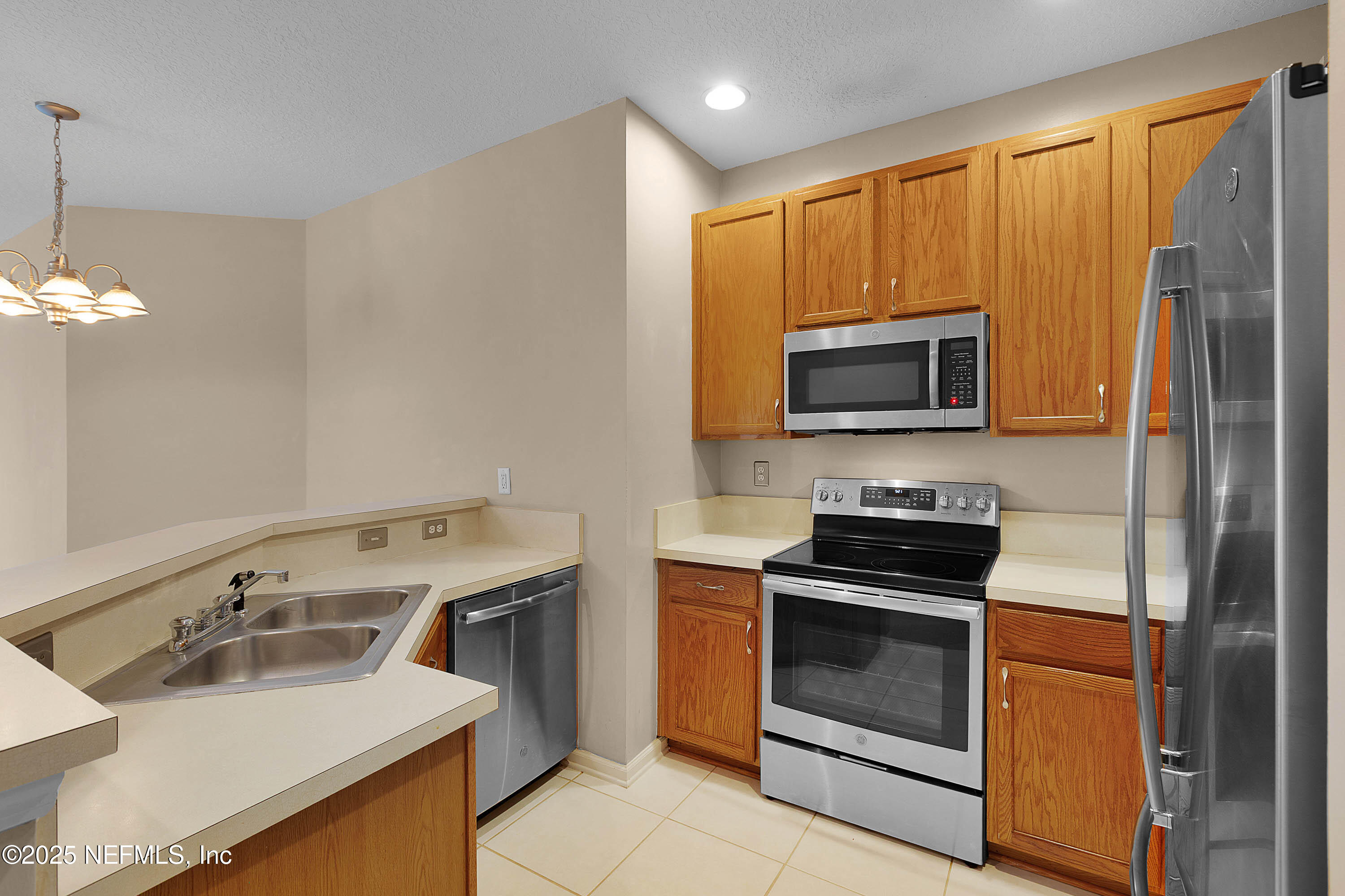 12301 KERNAN FOREST Boulevard 2702