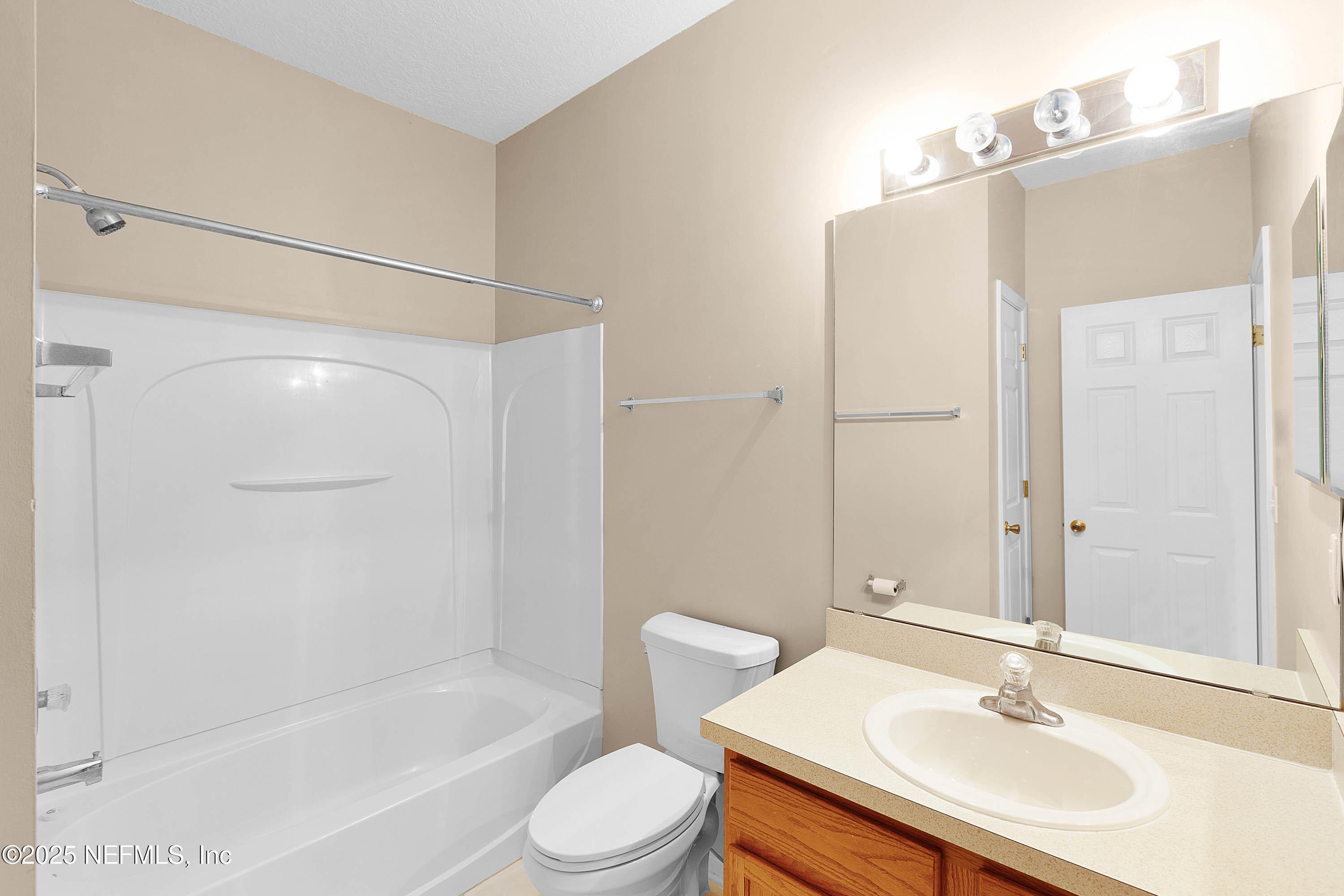 12301 KERNAN FOREST Boulevard 2702