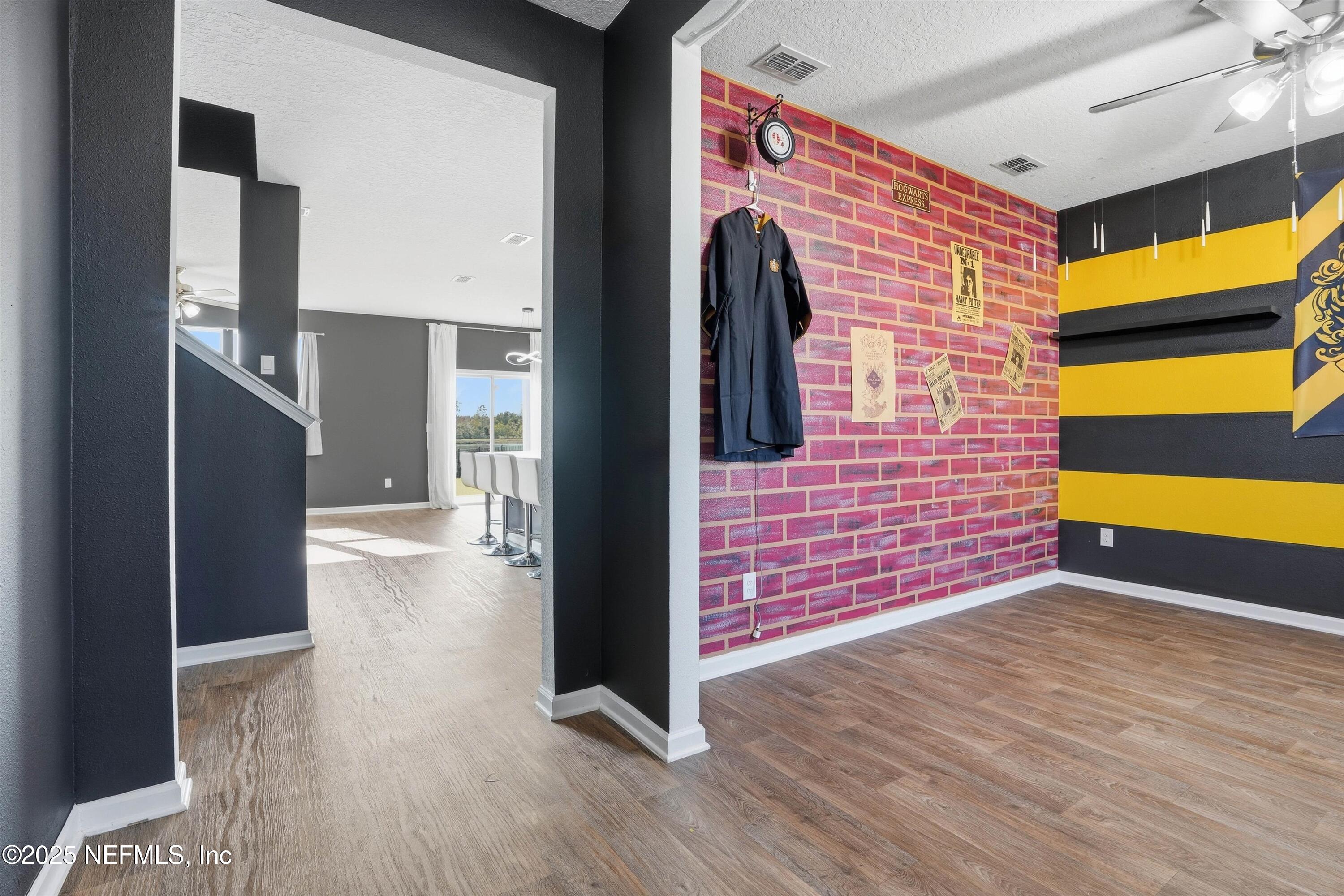 38 HULETT WOODS Road