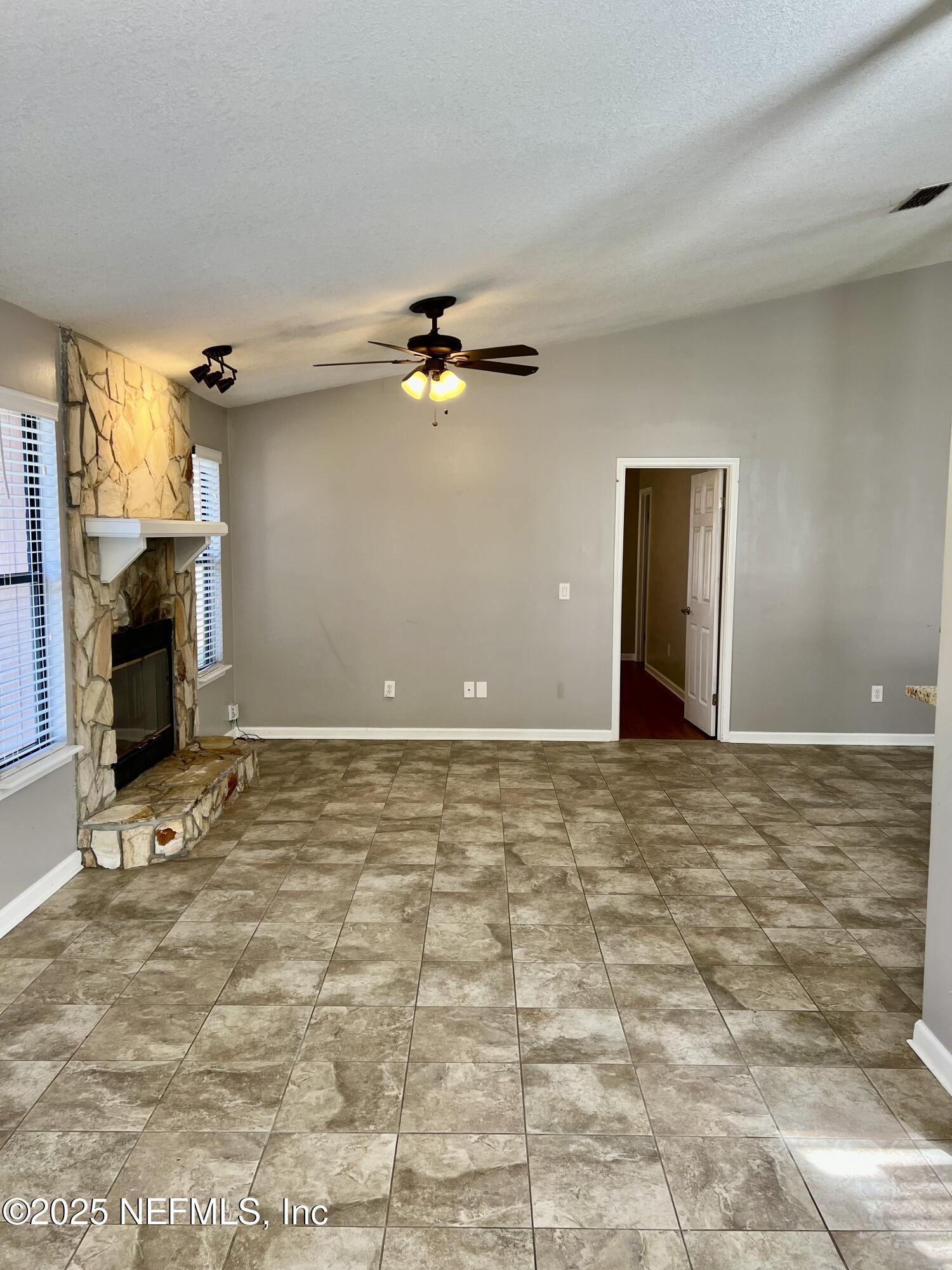 7820 COLLINS RIDGE Boulevard E