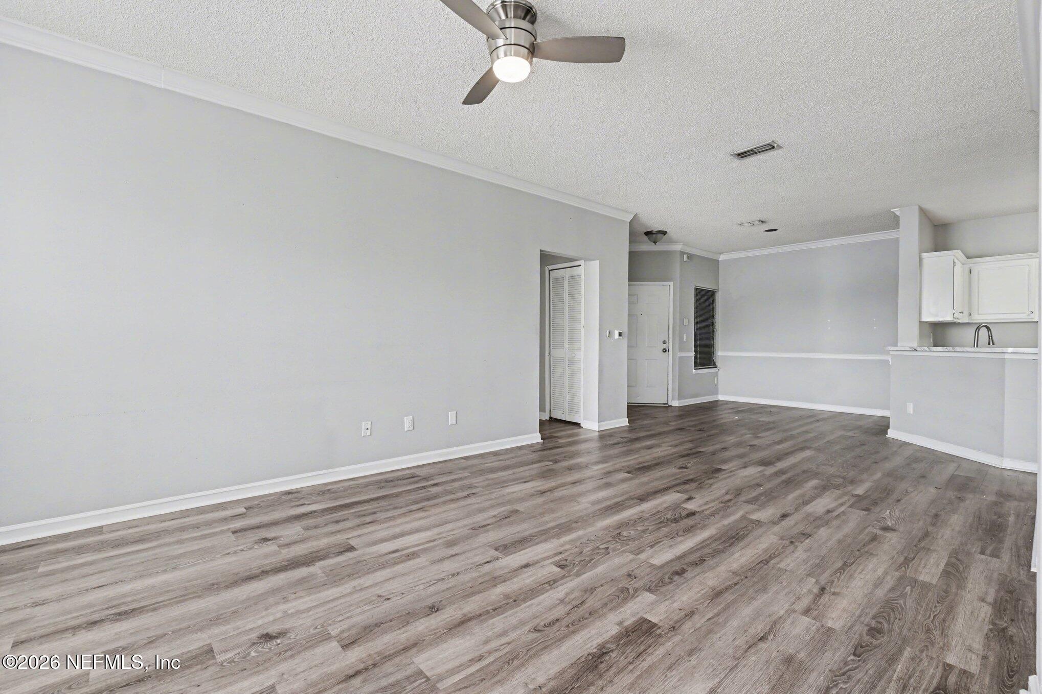 10000 GATE Parkway 916