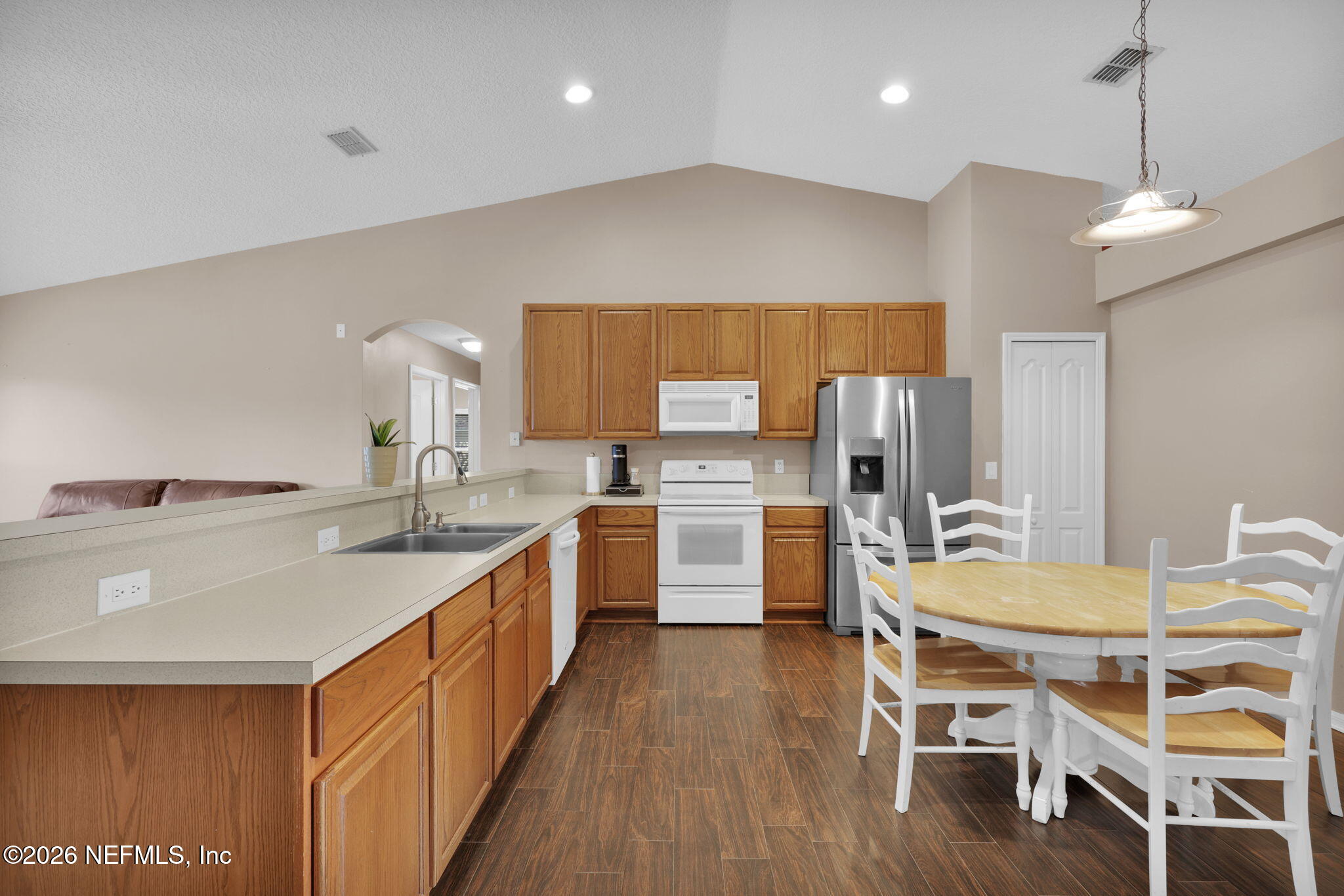 13696 DEVAN LEE Drive E