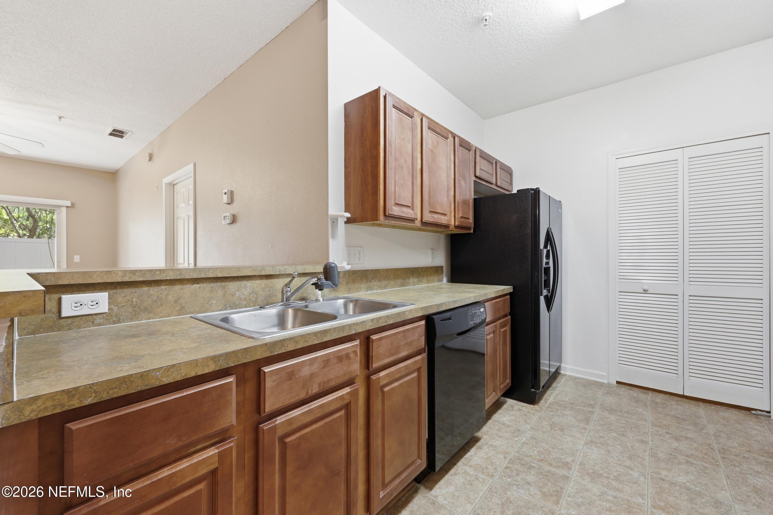 3680 KIRKPATRICK Circle 4