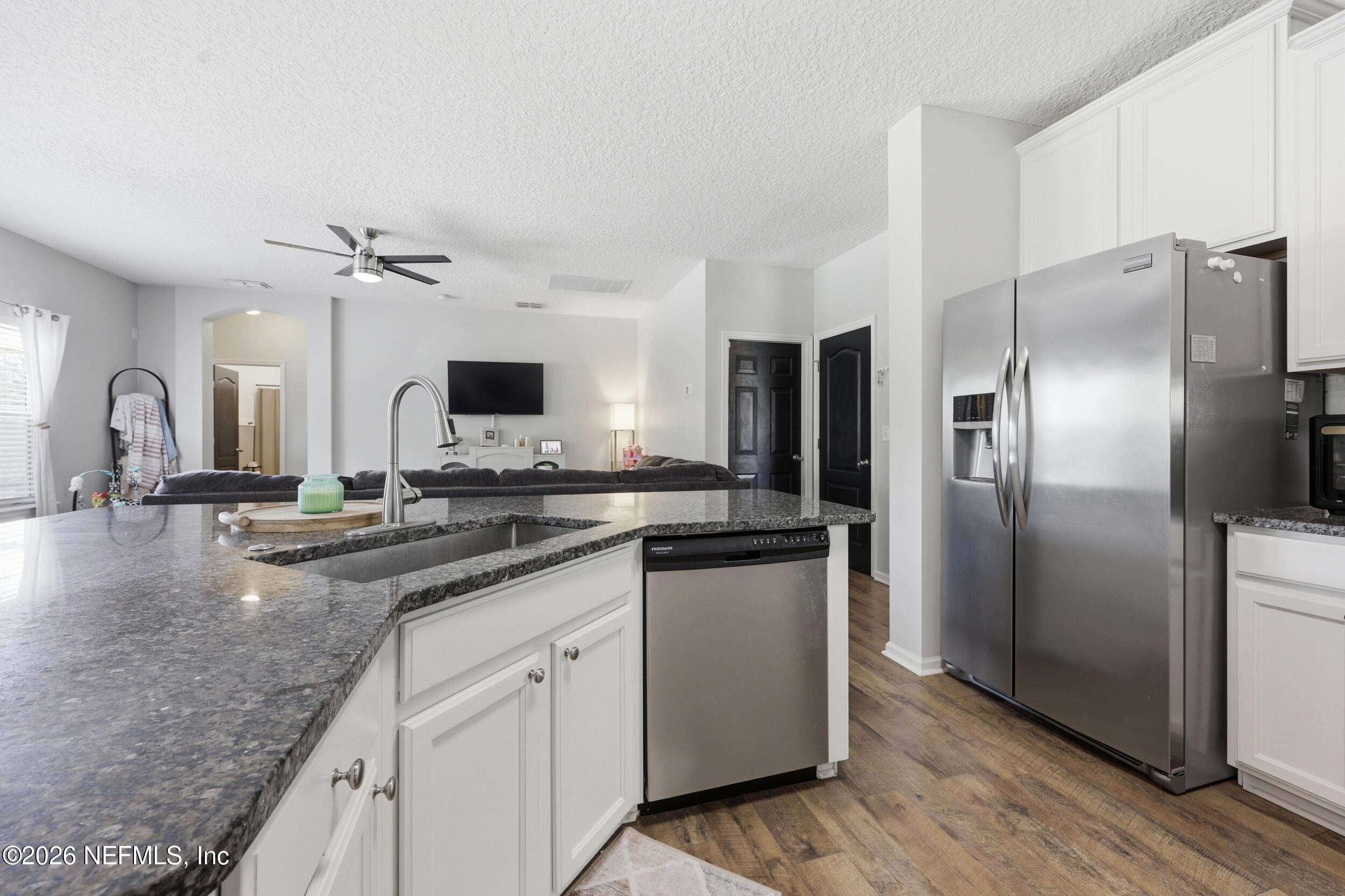 2532 CRESTDALE Court