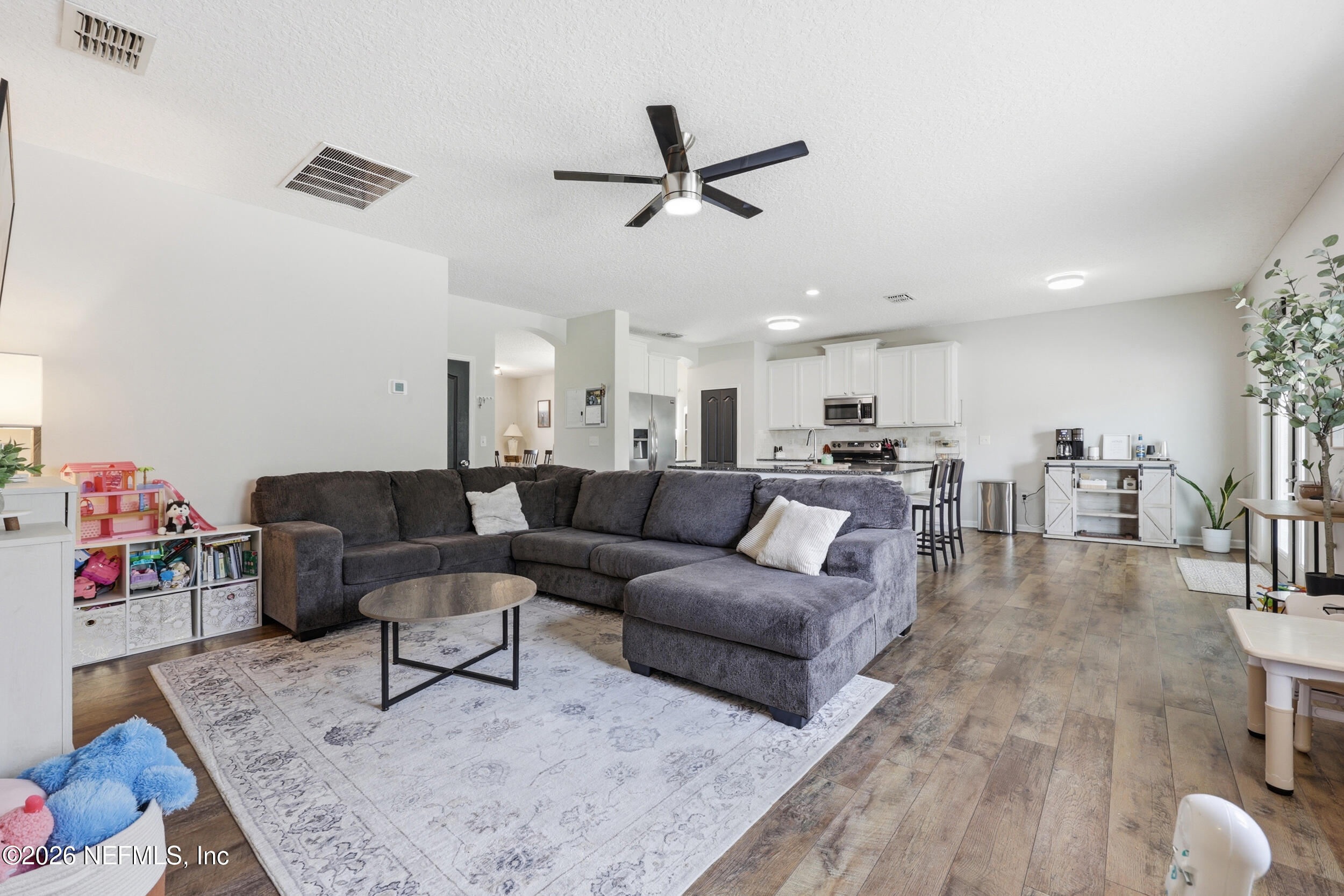 2532 CRESTDALE Court