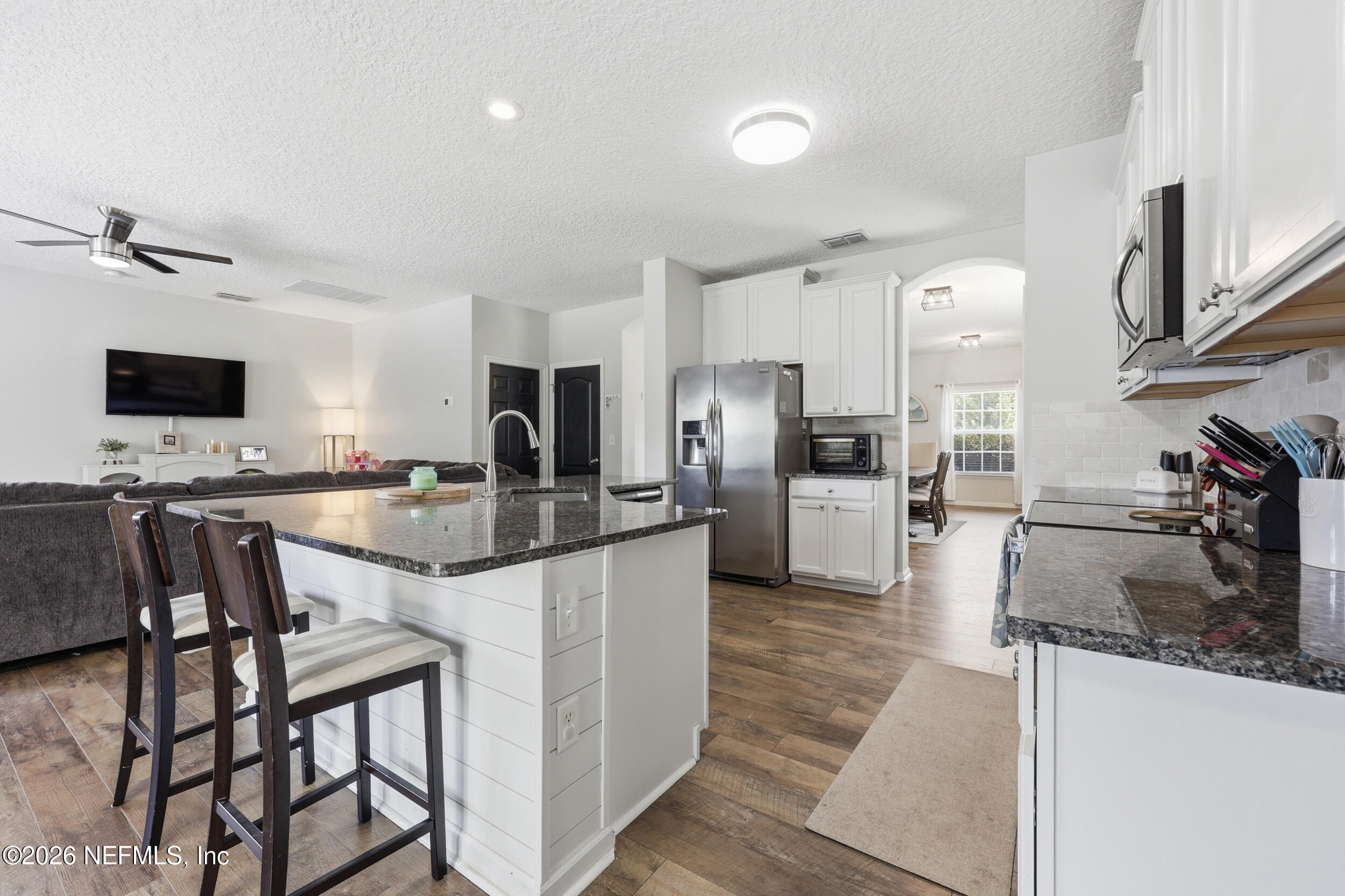 2532 CRESTDALE Court