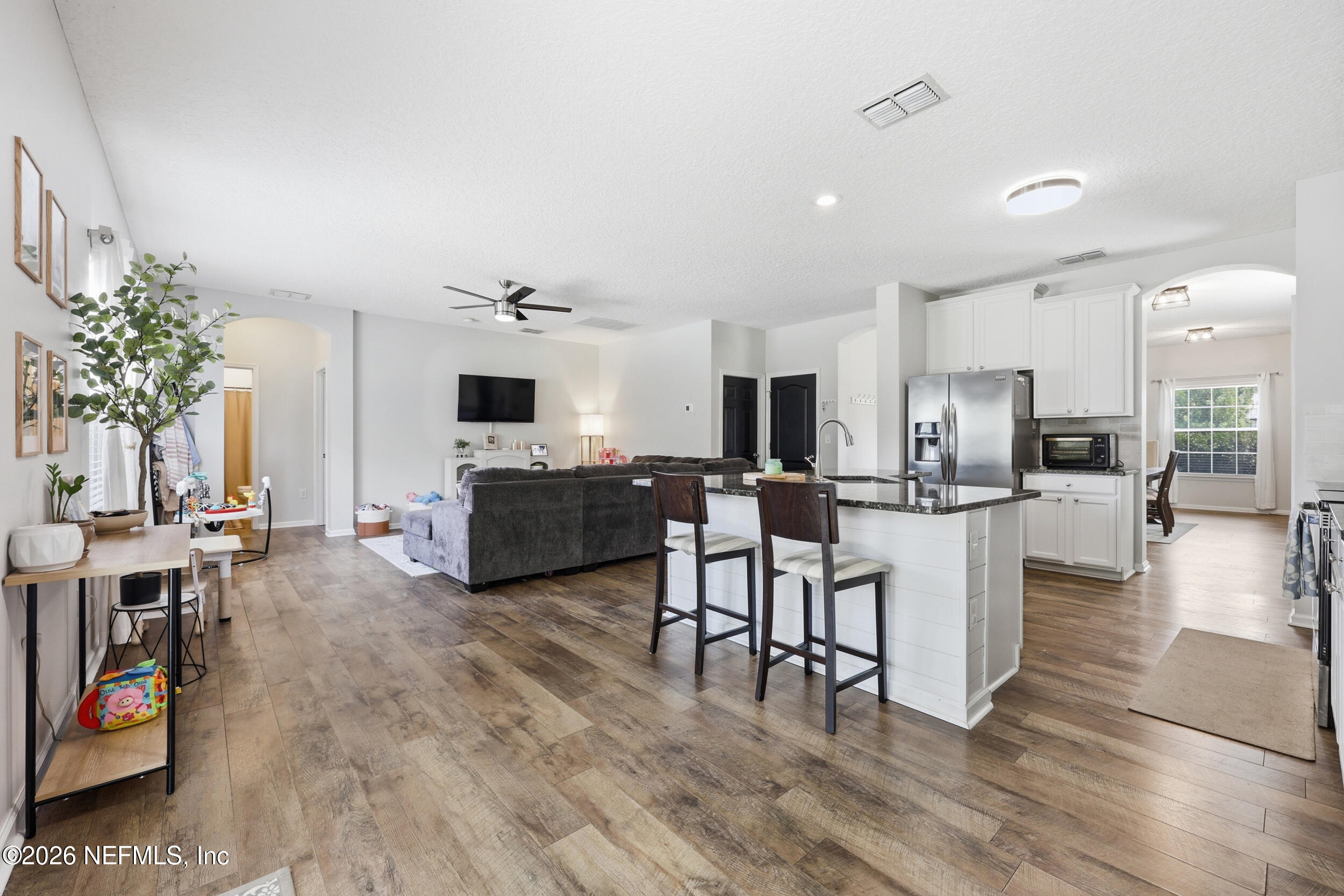 2532 CRESTDALE Court