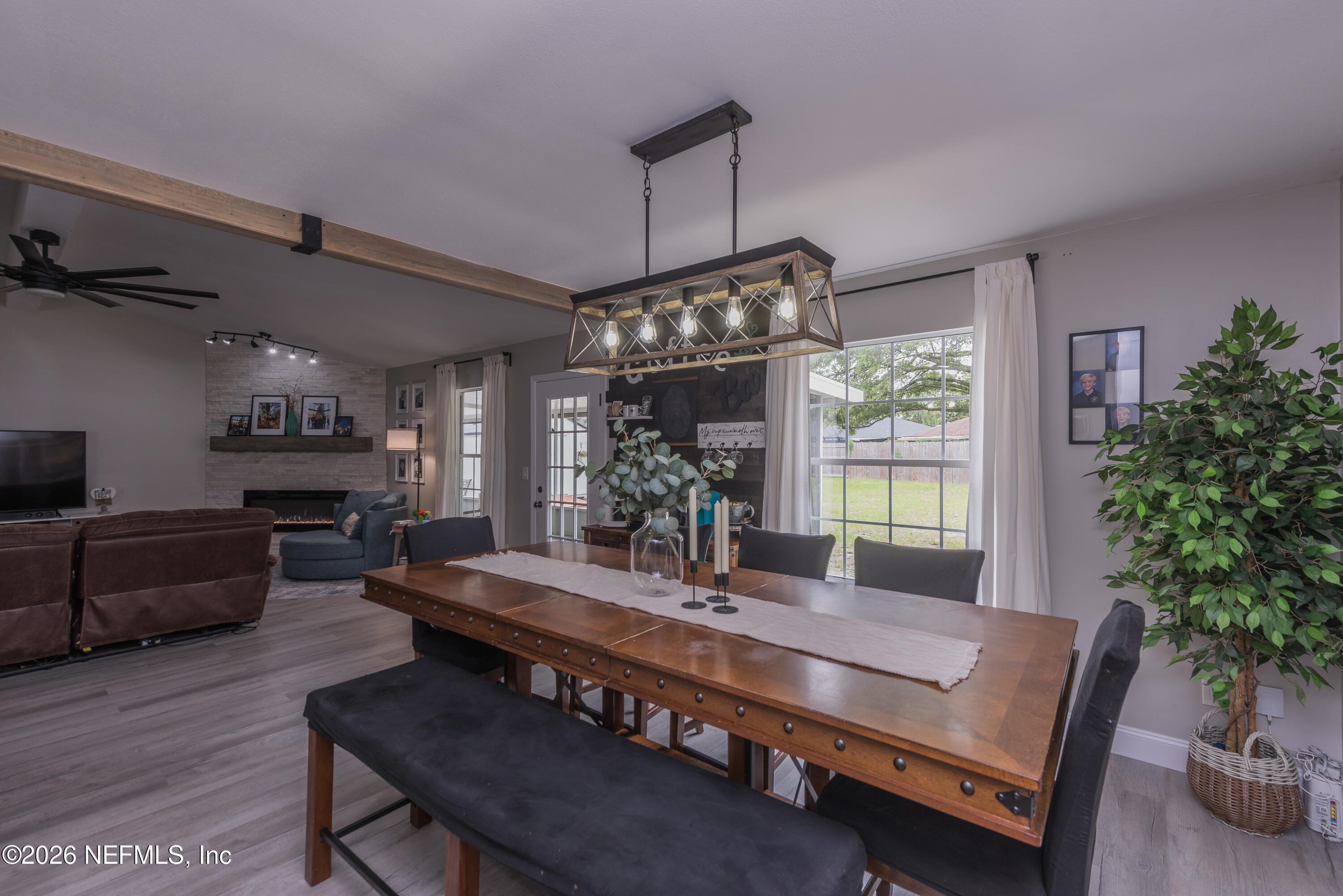 1600 COUNTRY CHARM Lane W