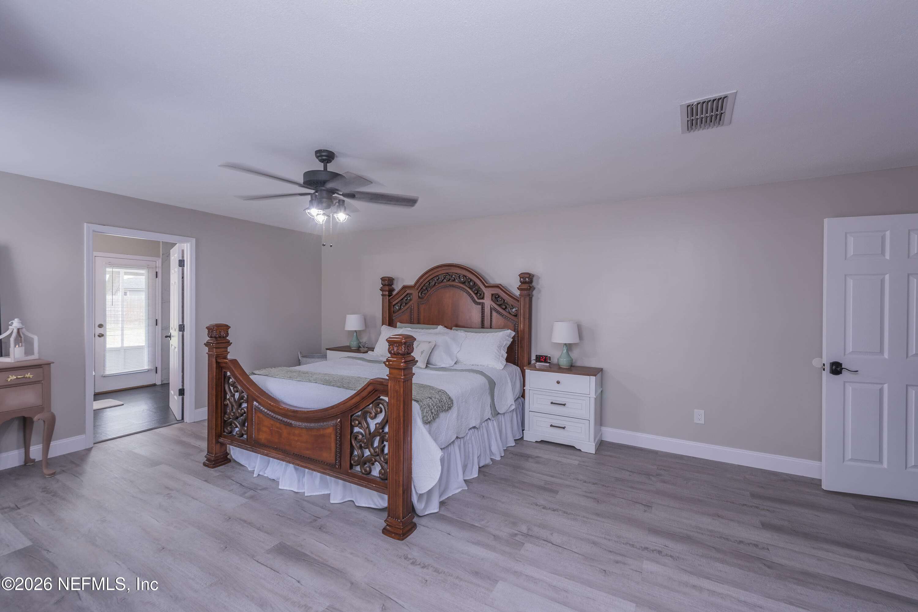 1600 COUNTRY CHARM Lane W