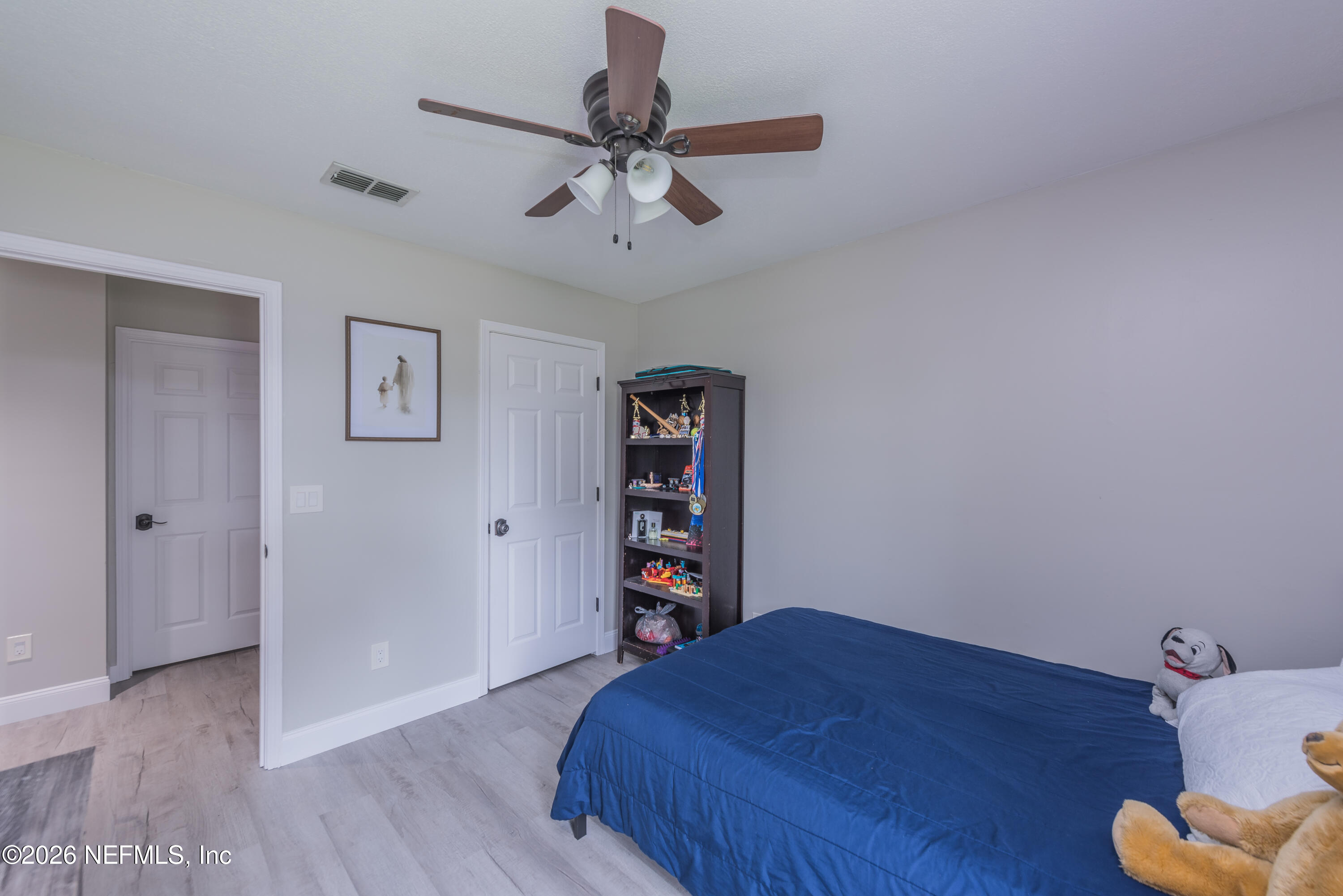 1600 COUNTRY CHARM Lane W