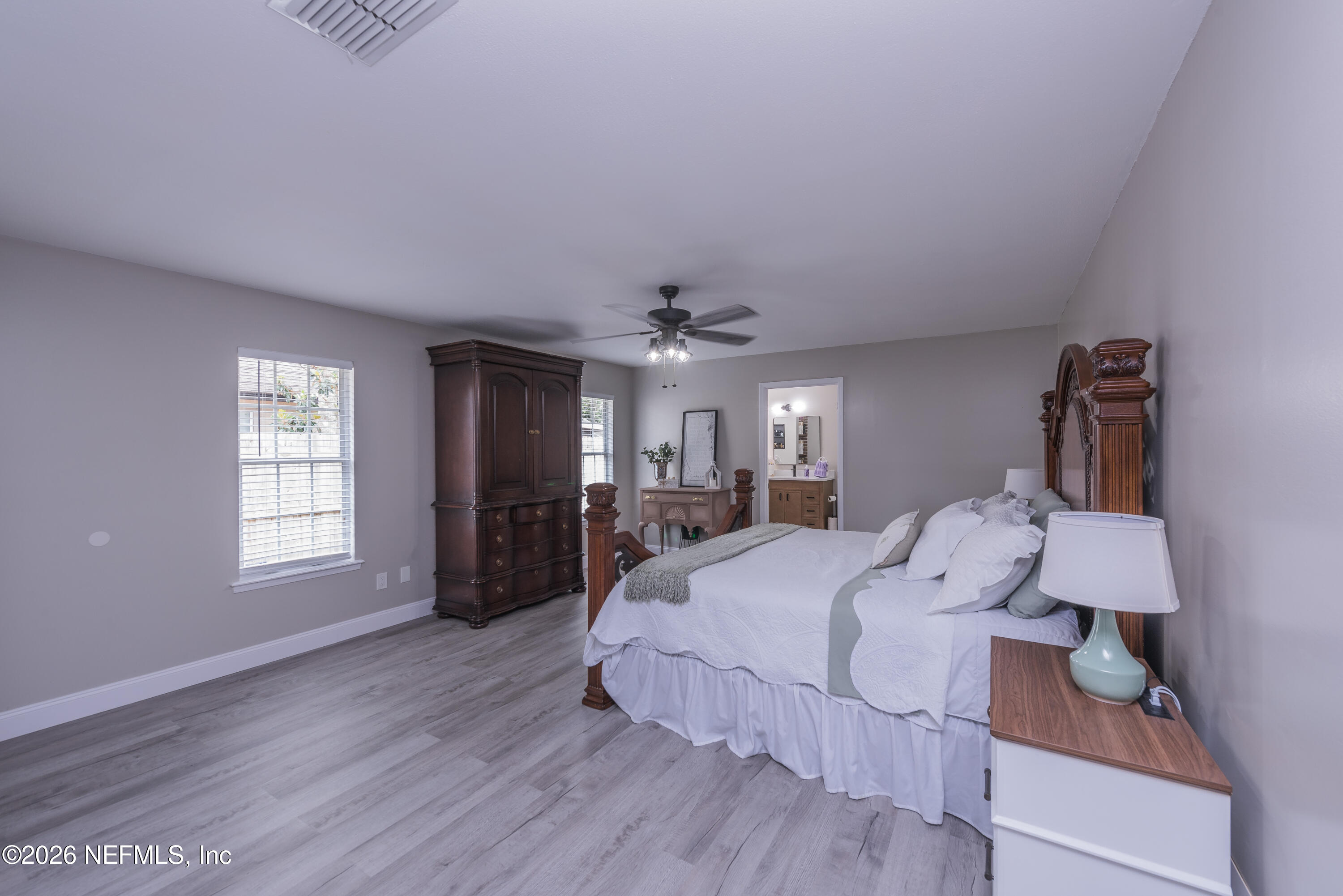 1600 COUNTRY CHARM Lane W