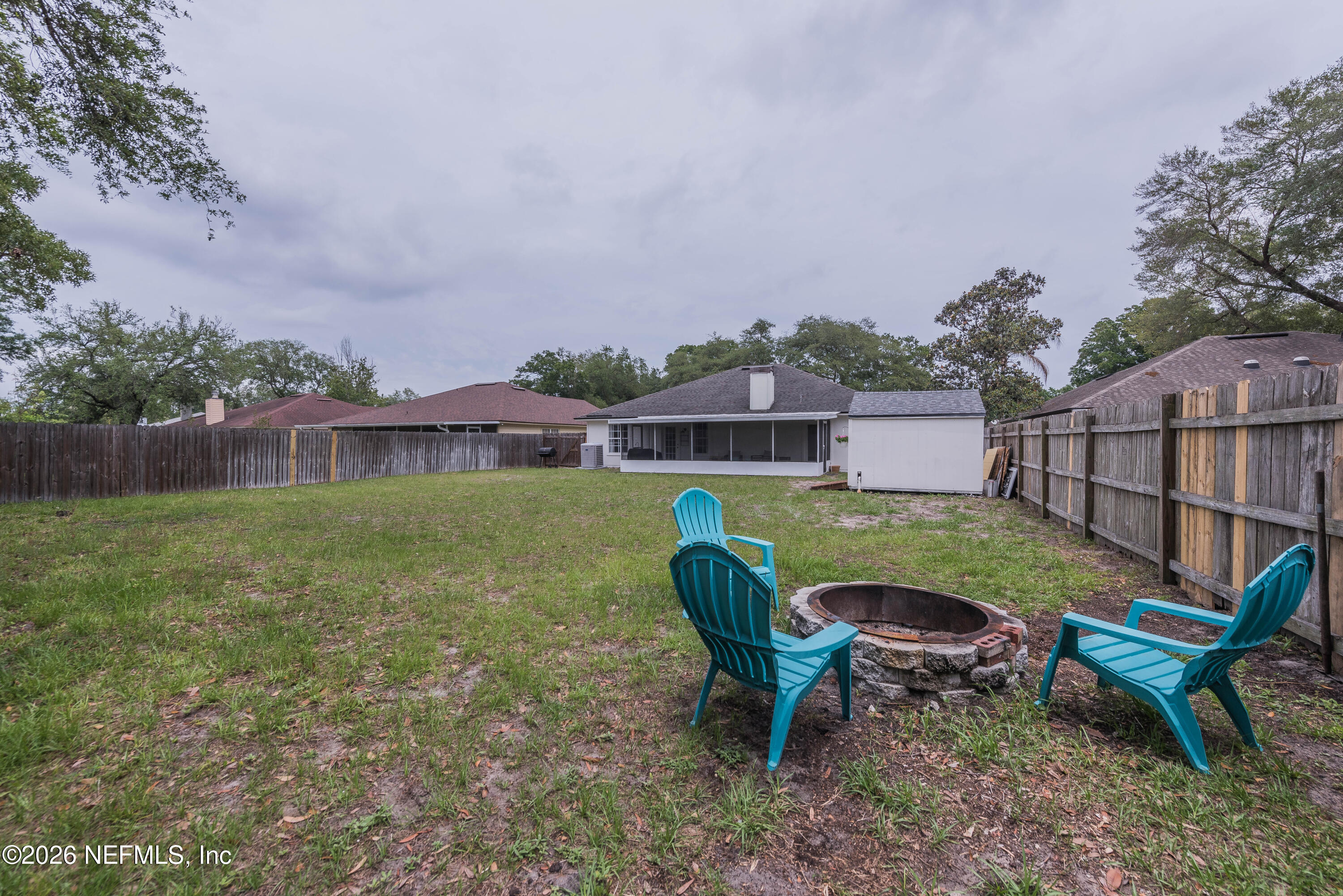 1600 COUNTRY CHARM Lane W