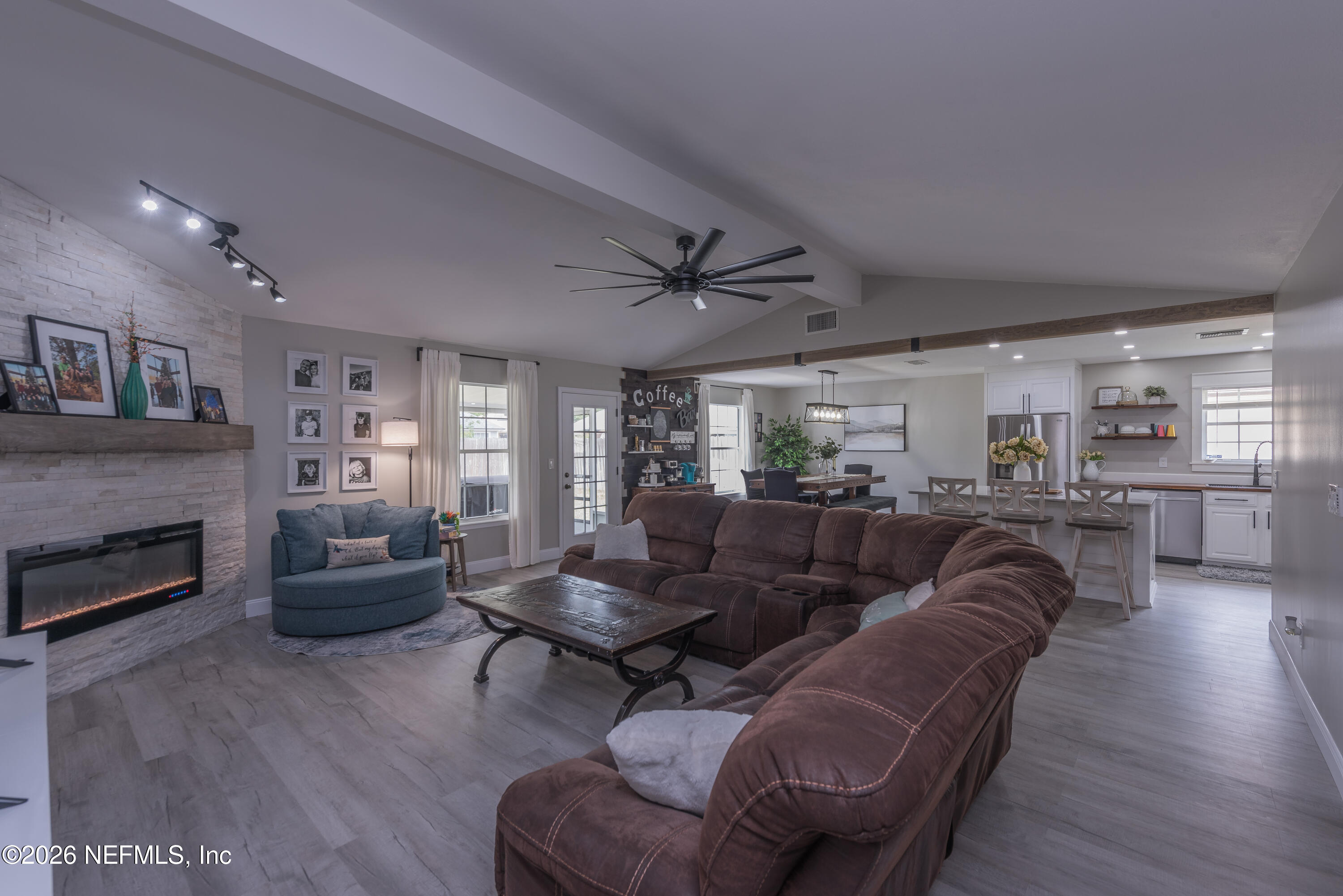 1600 COUNTRY CHARM Lane W