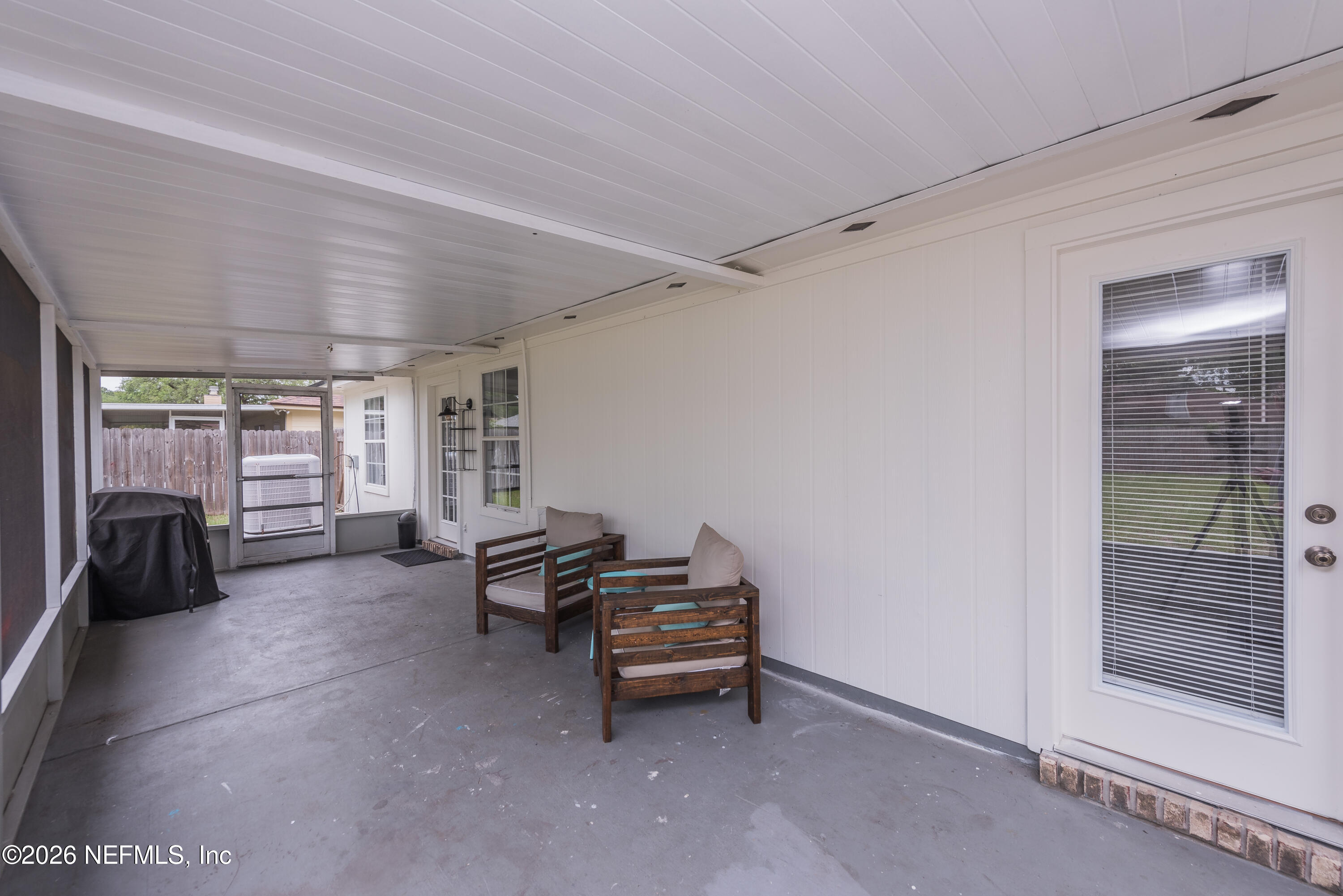 1600 COUNTRY CHARM Lane W
