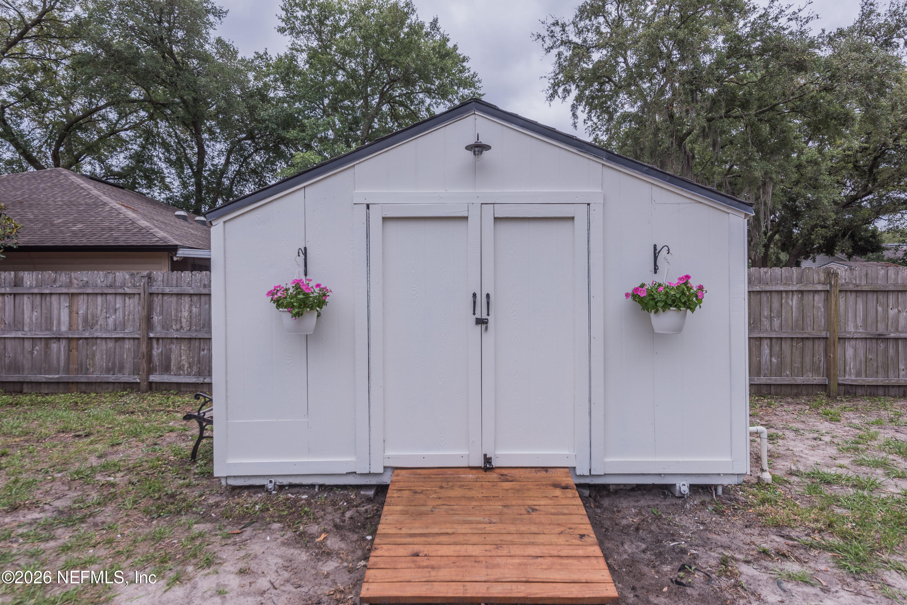 1600 COUNTRY CHARM Lane W
