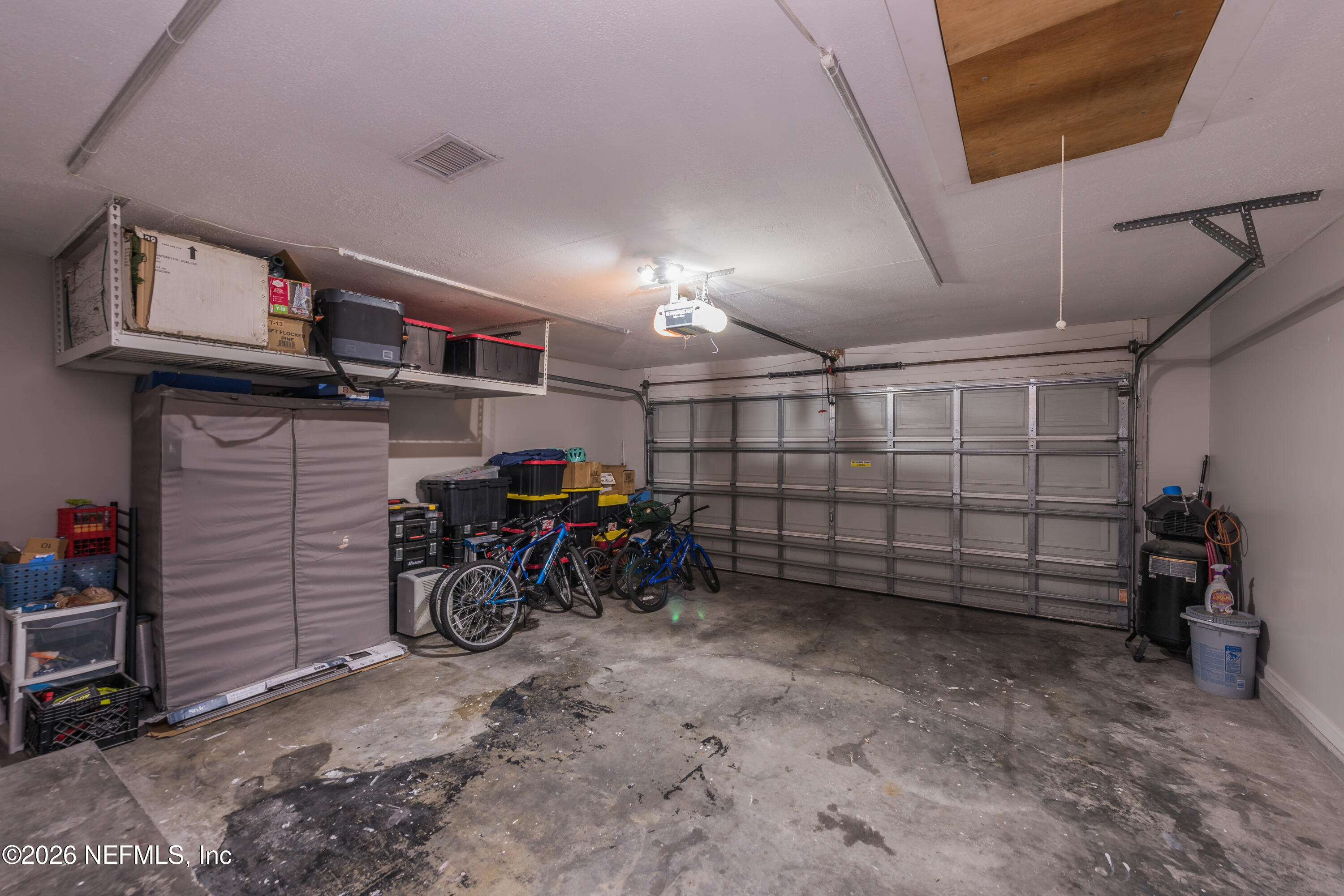 1600 COUNTRY CHARM Lane W