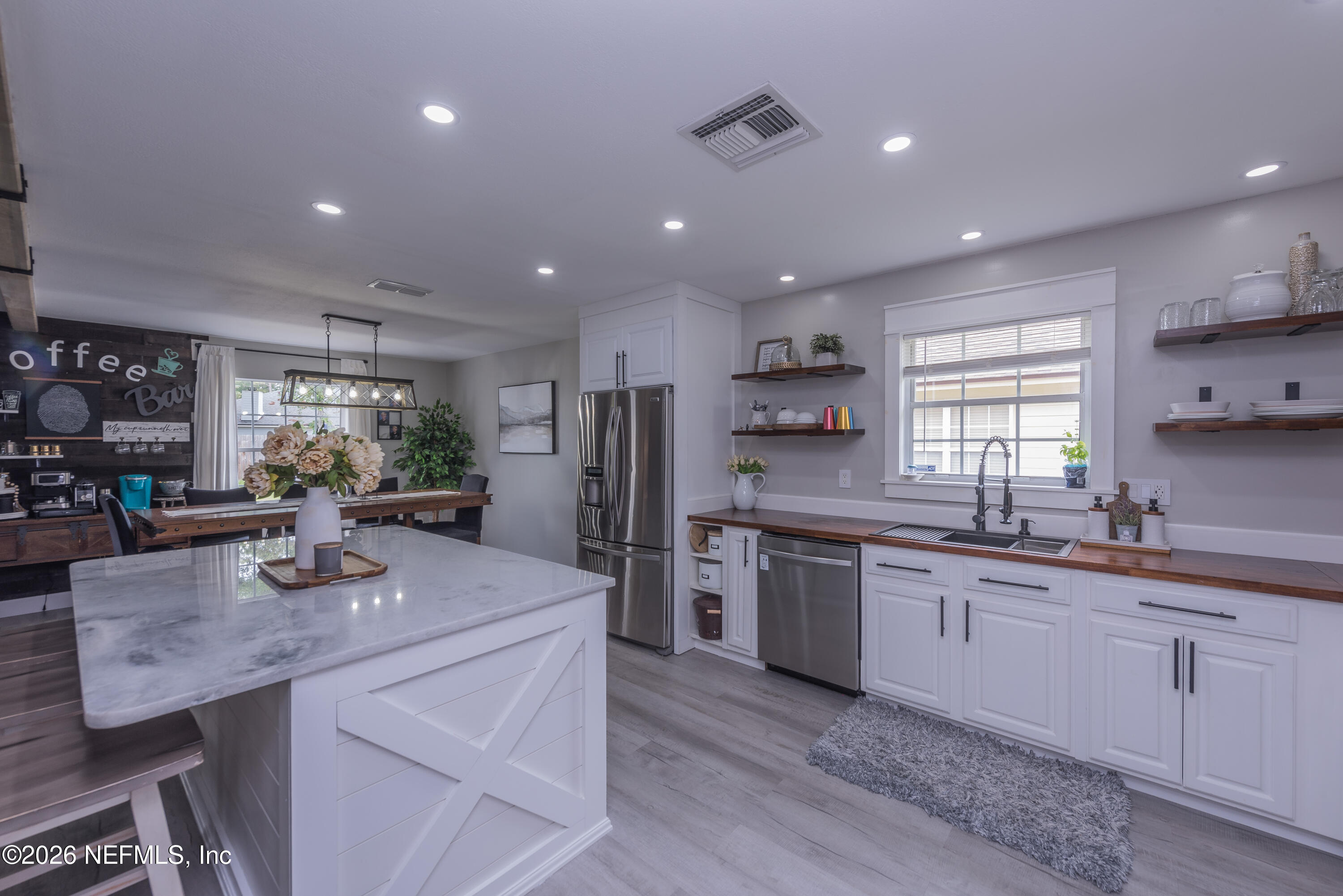 1600 COUNTRY CHARM Lane W
