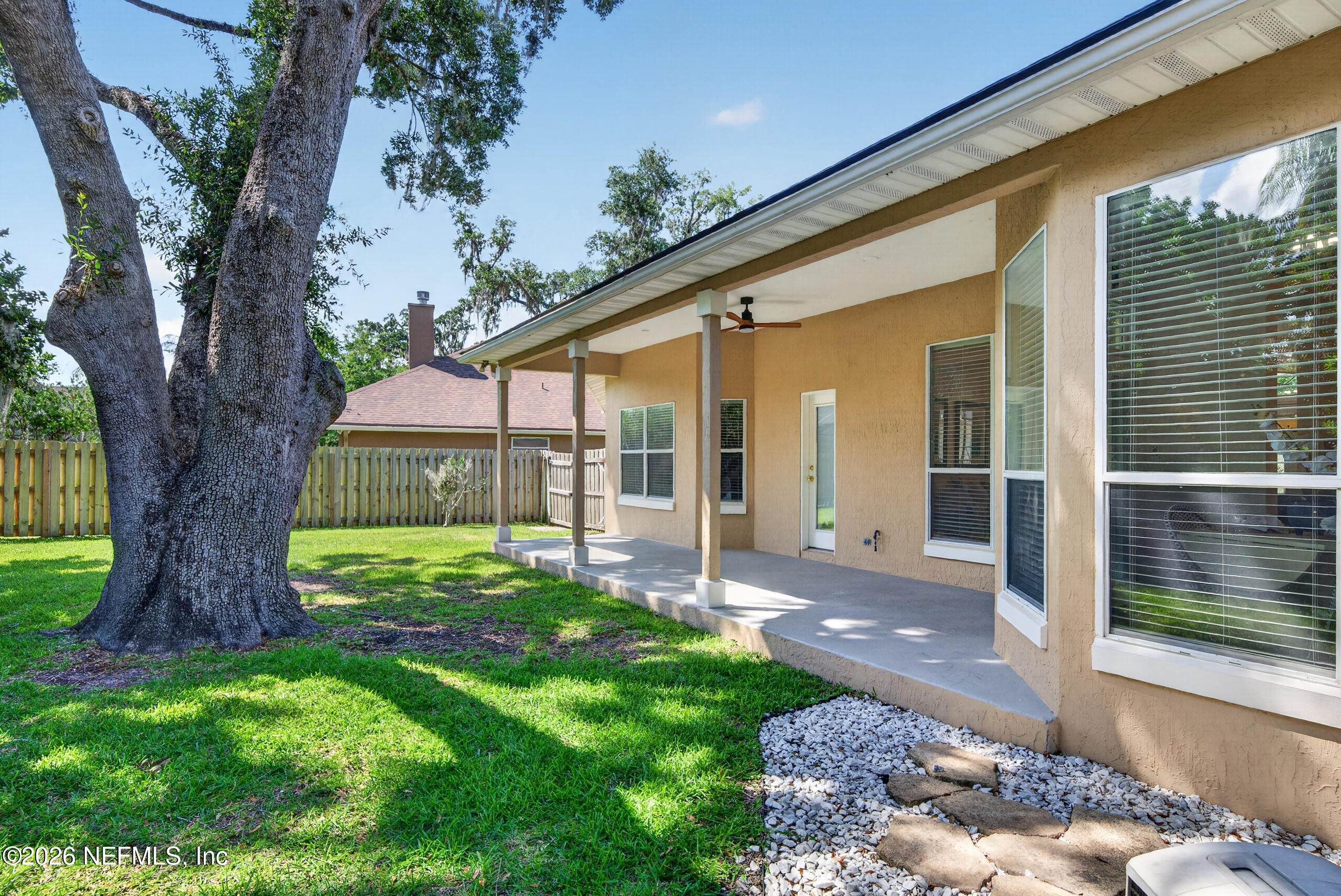 1819 SENTRY OAK Court