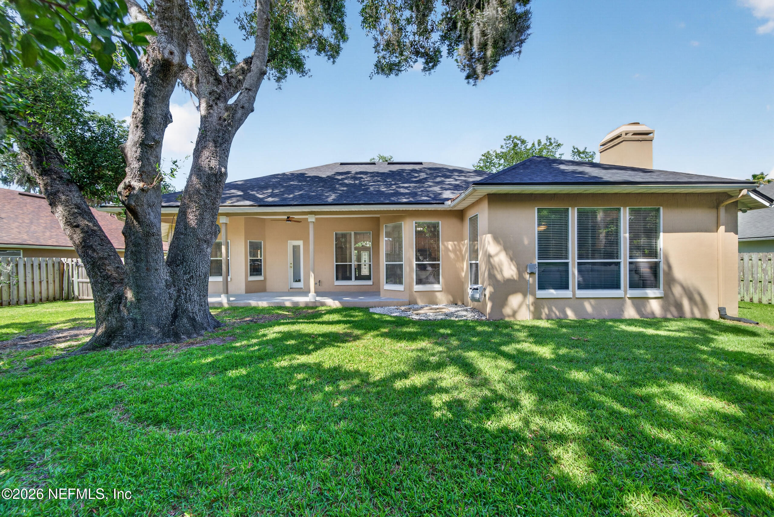1819 SENTRY OAK Court