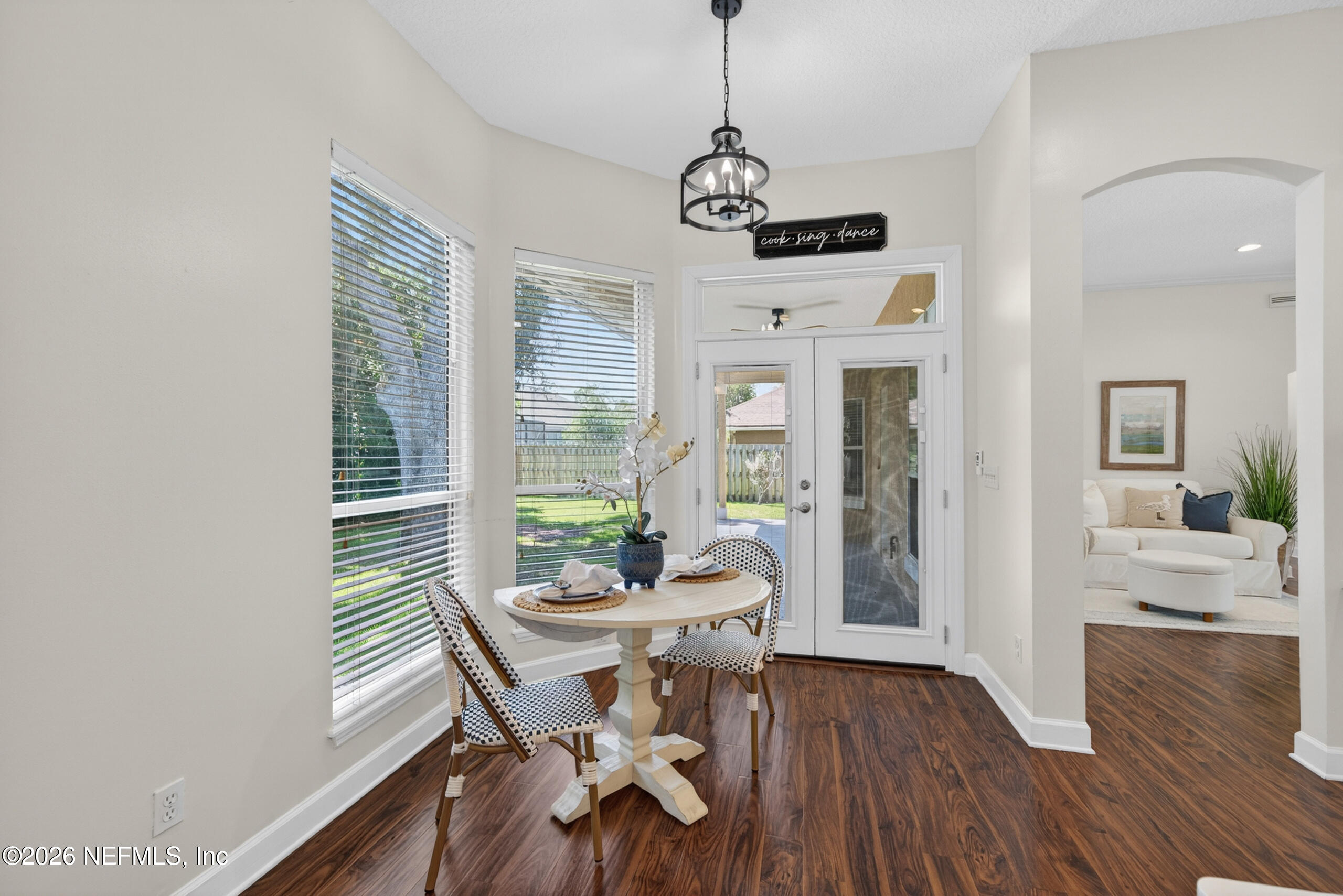 1819 SENTRY OAK Court