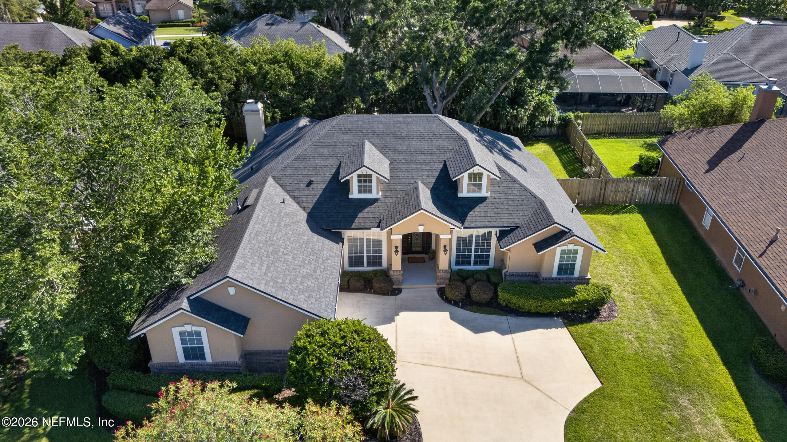 1819 SENTRY OAK Court