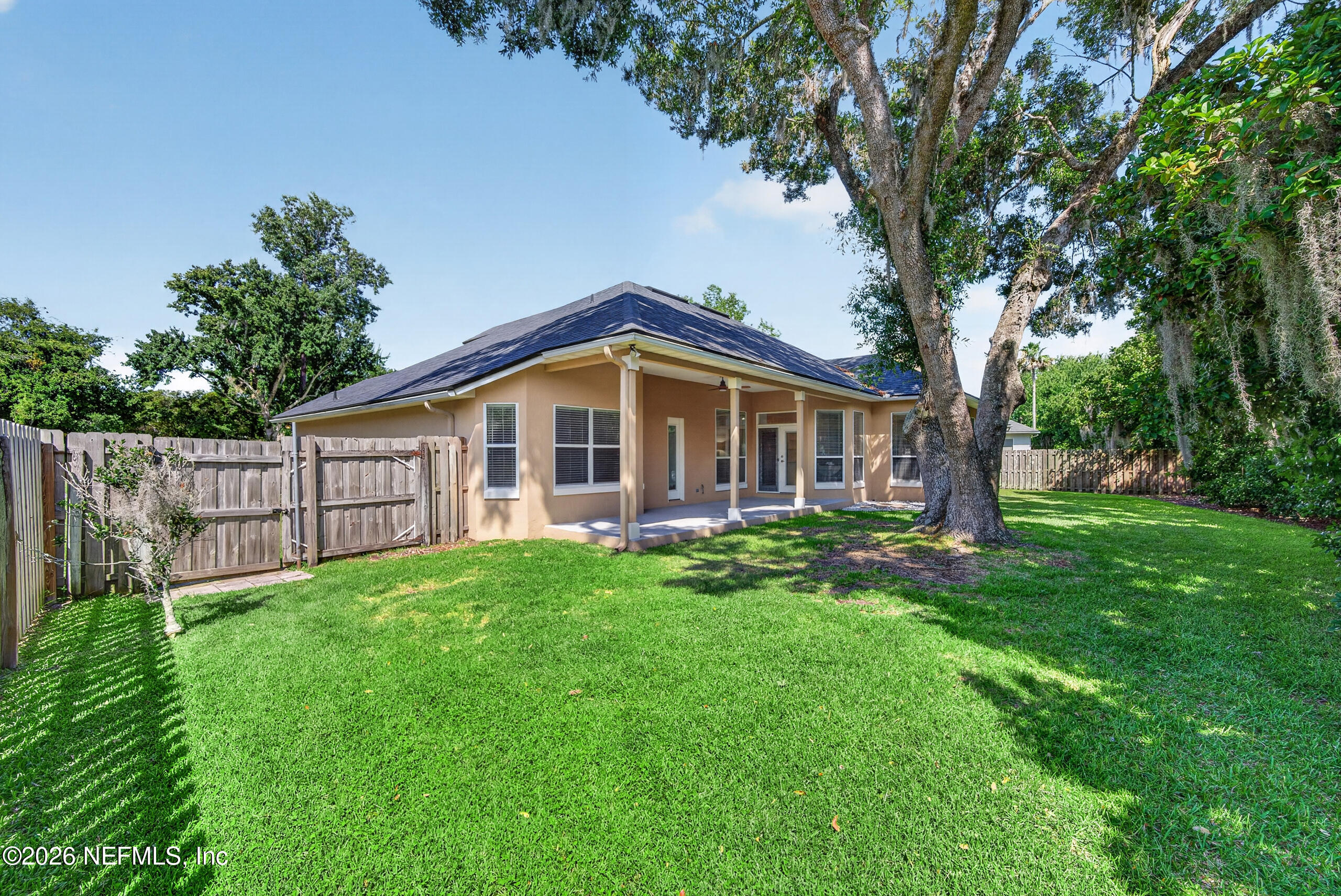 1819 SENTRY OAK Court