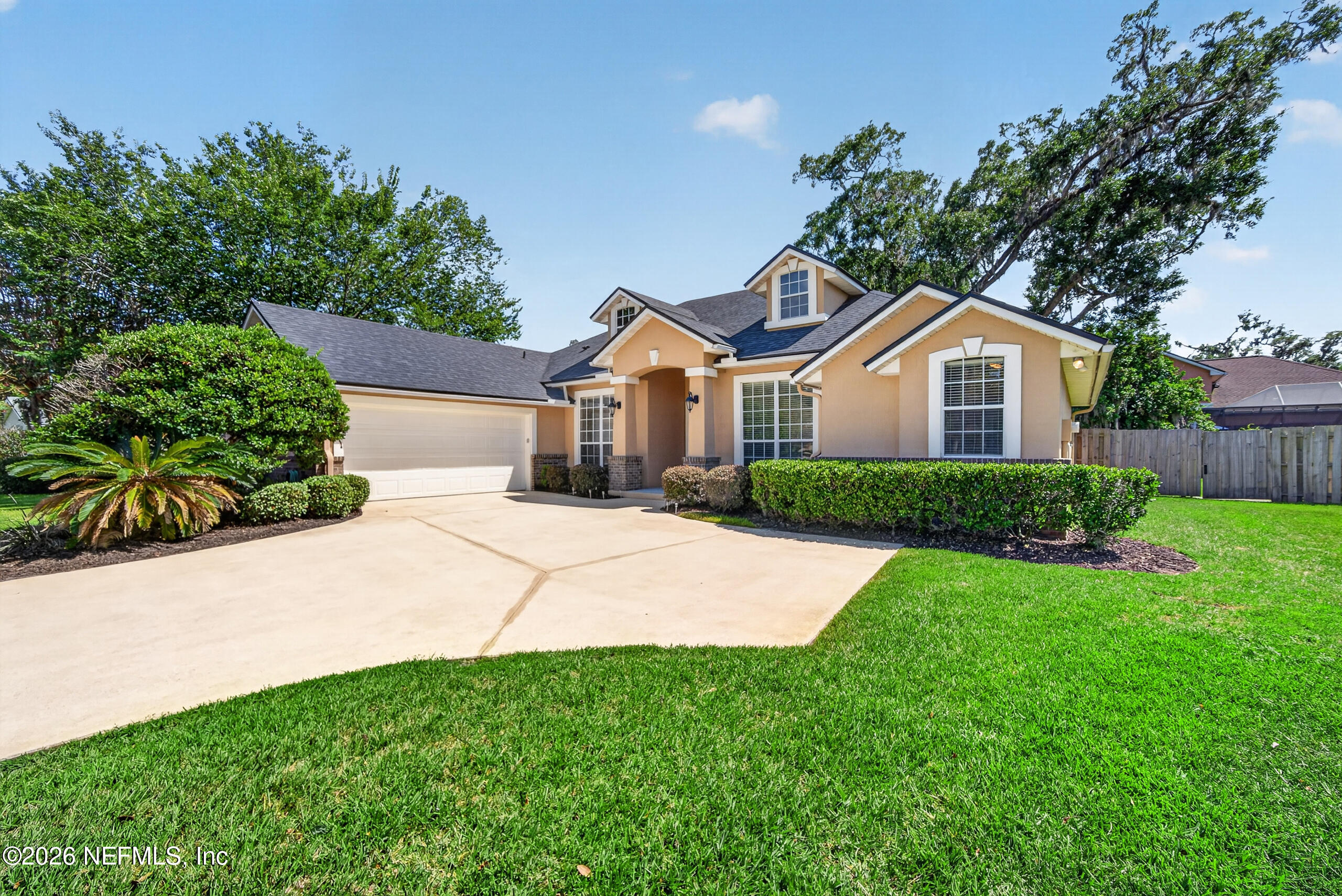 1819 SENTRY OAK Court