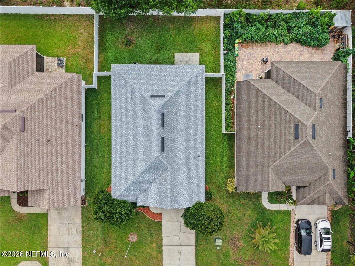 945 RAINDROP Lane